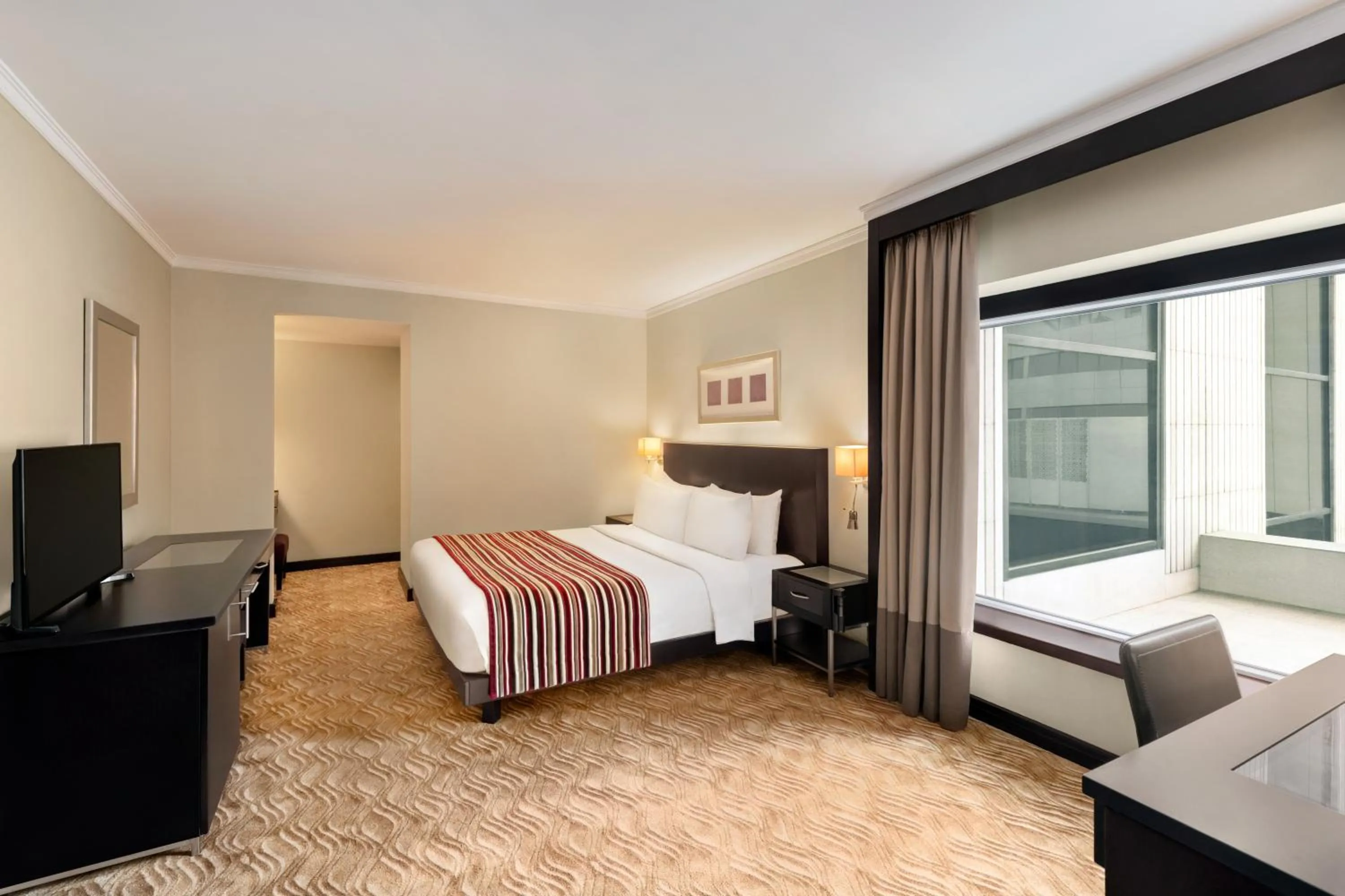 Bed in Ramada Plaza by Wyndham Dubai Deira
