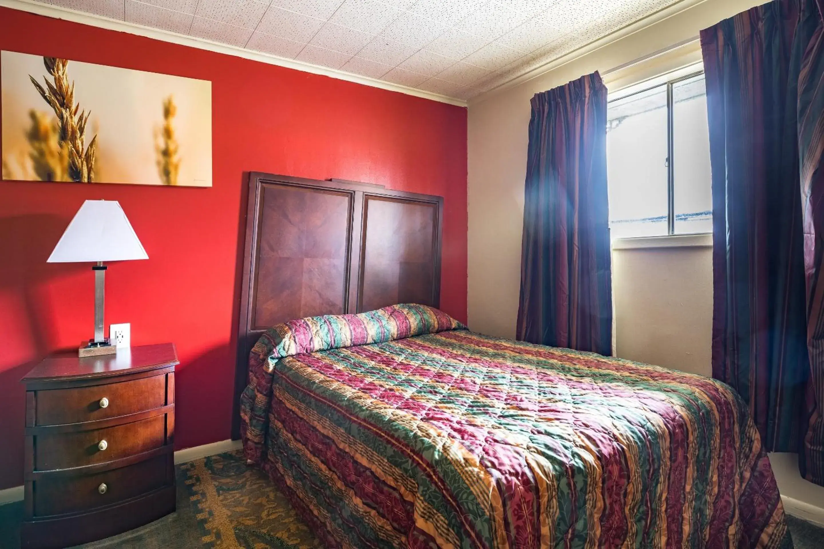 Bedroom, Bed in OYO Hotel Holly Springs MS Bedroom, Bed in OYO Hotel Holly Springs MS