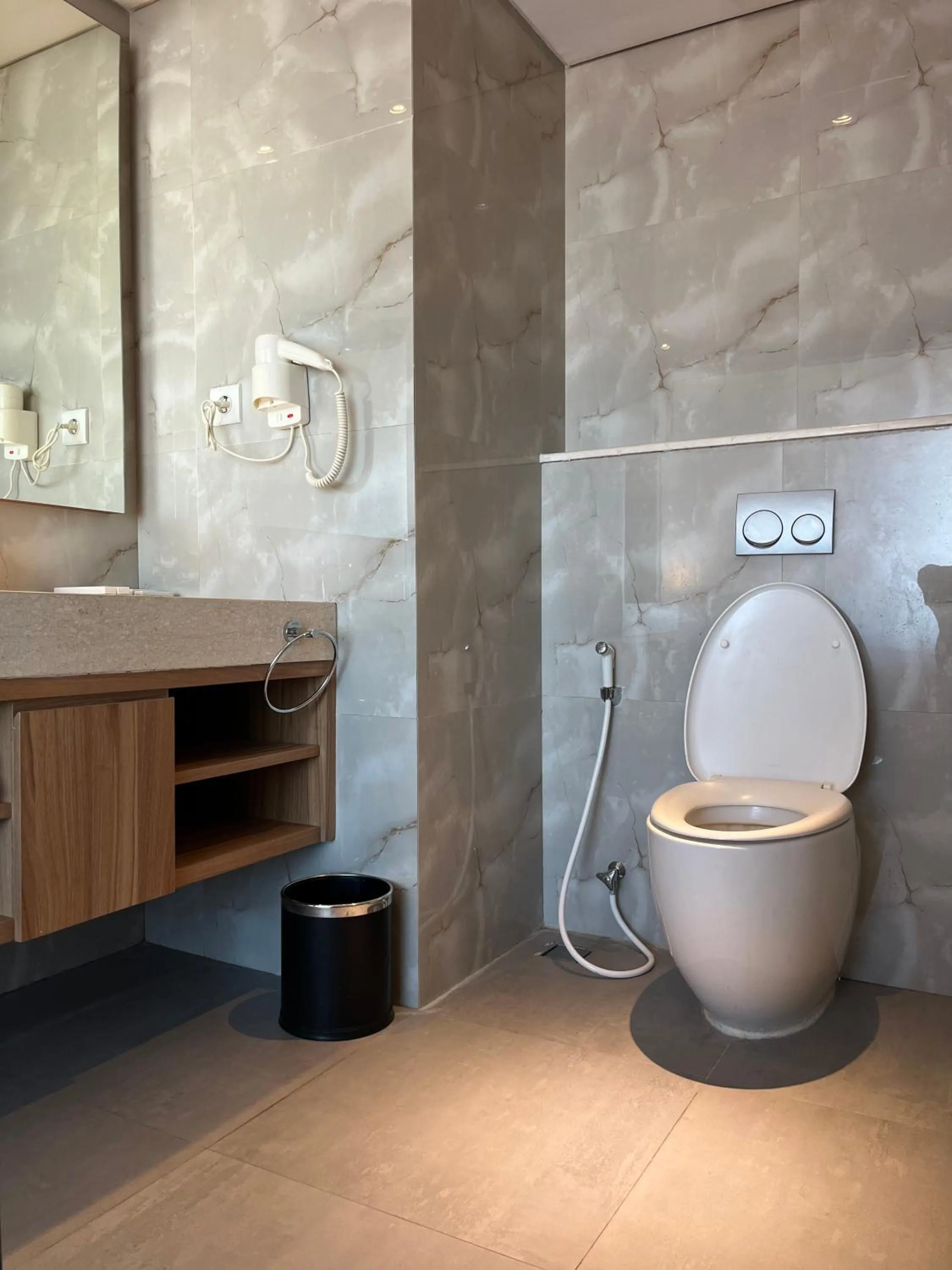 Toilet in The Capital Hotel and Resort Seminyak