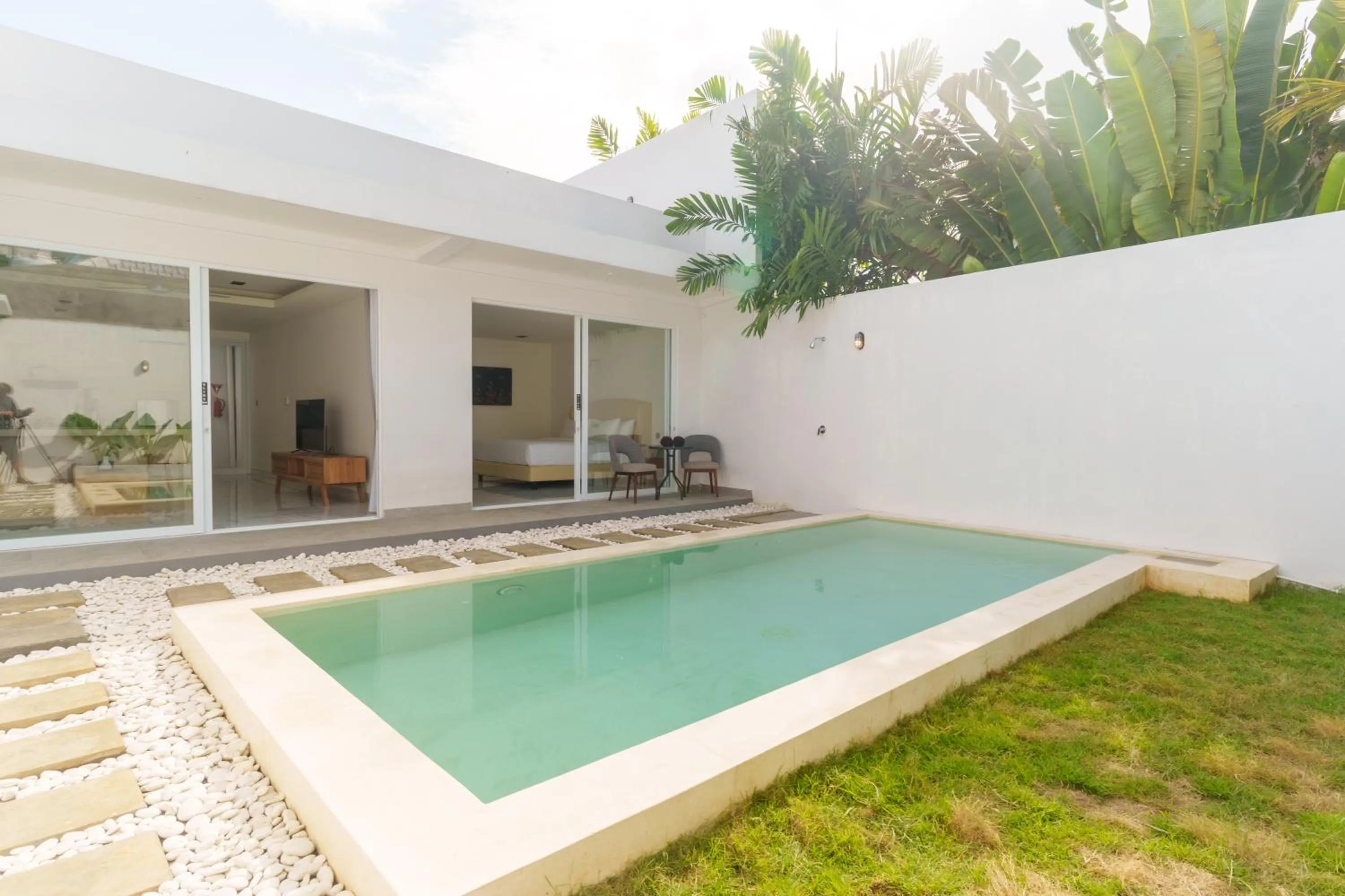 Swimming pool in The Capital Hotel and Resort Seminyak