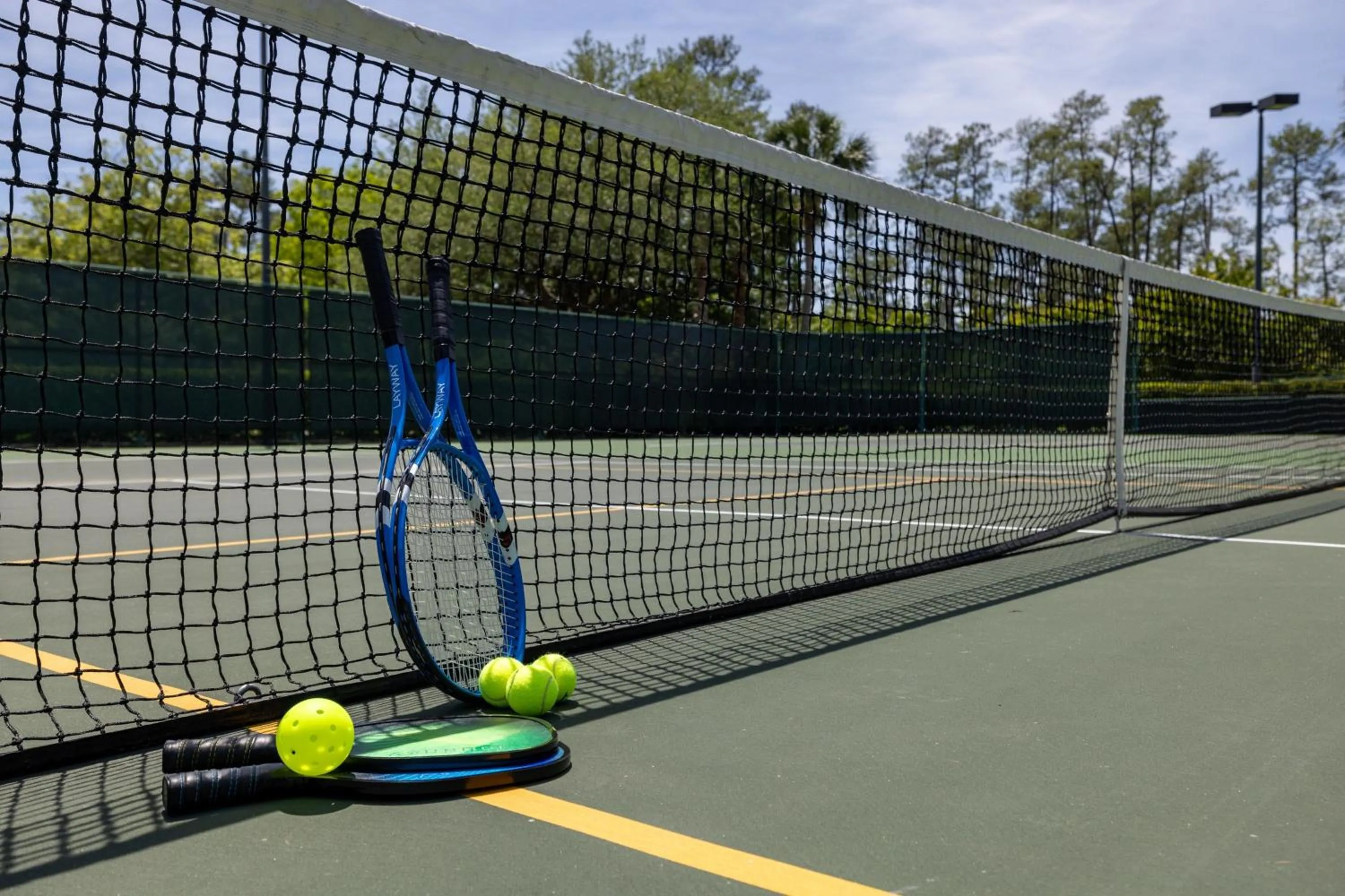 Tennis court in Sheraton Vistana Villages Resort Villas, I-Drive Orlando