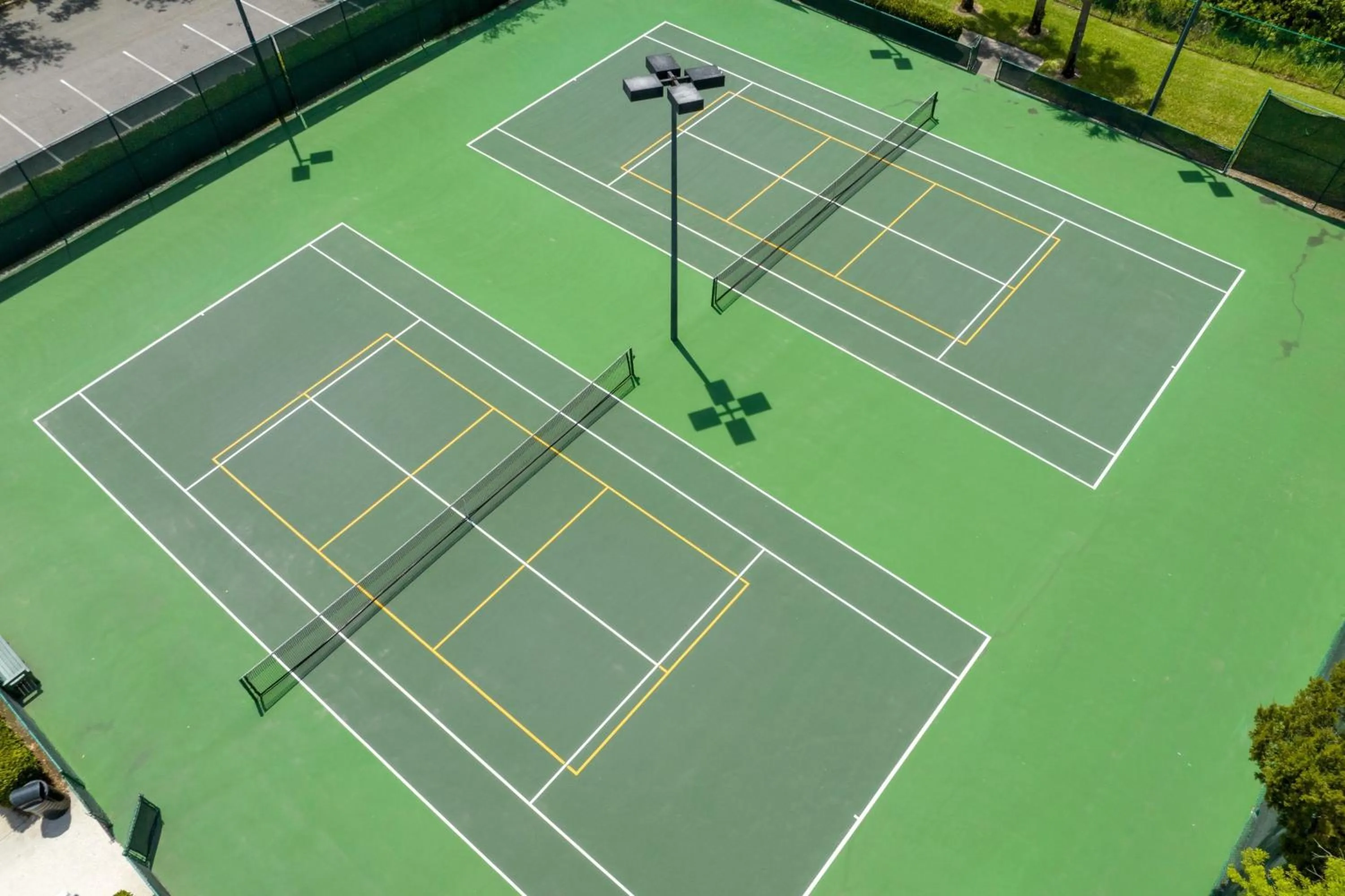 Tennis court in Sheraton Vistana Villages Resort Villas, I-Drive Orlando