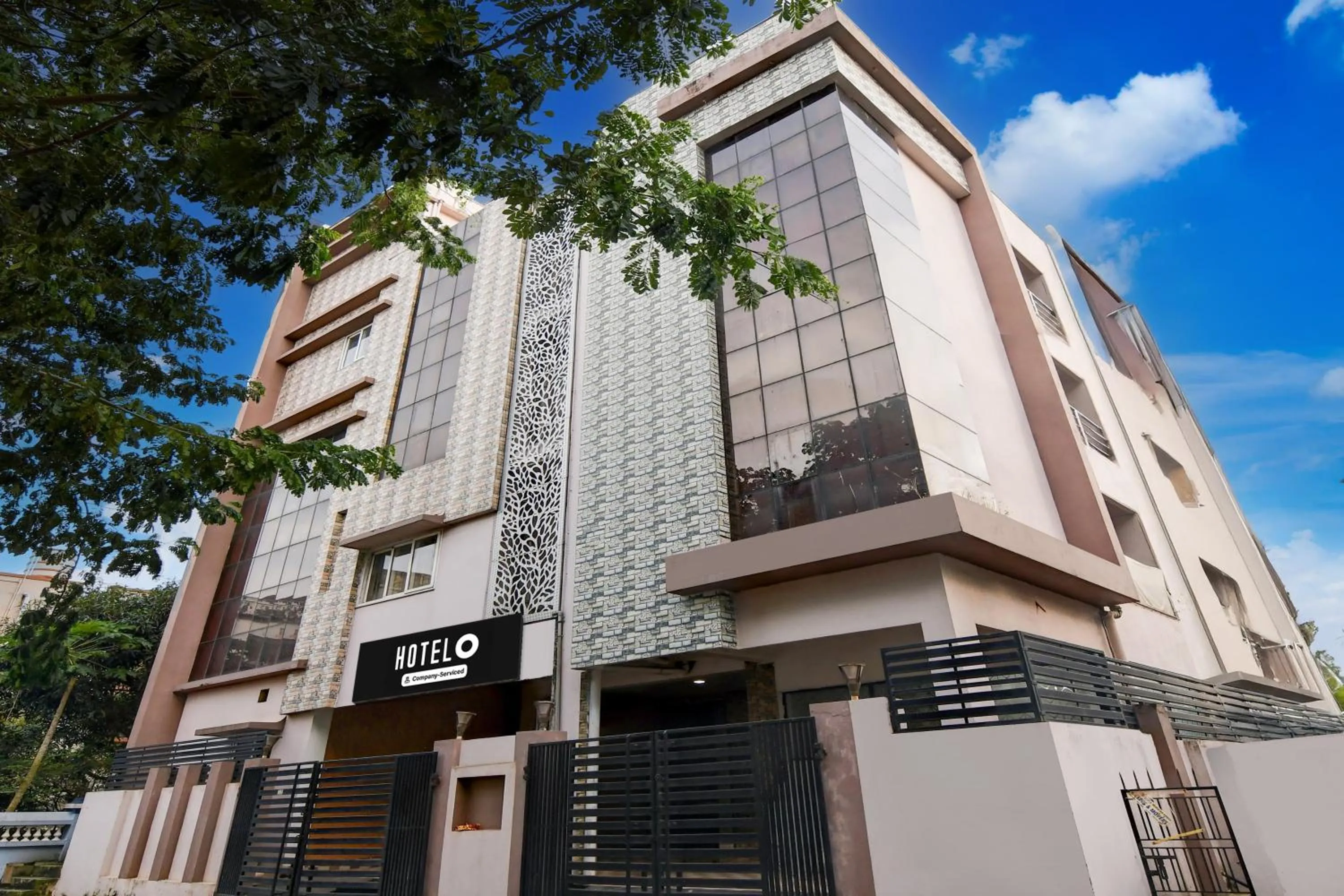 Facade/entrance in Hotel O Cosmopolis Bhubaneswar Formerly Luxury Stay