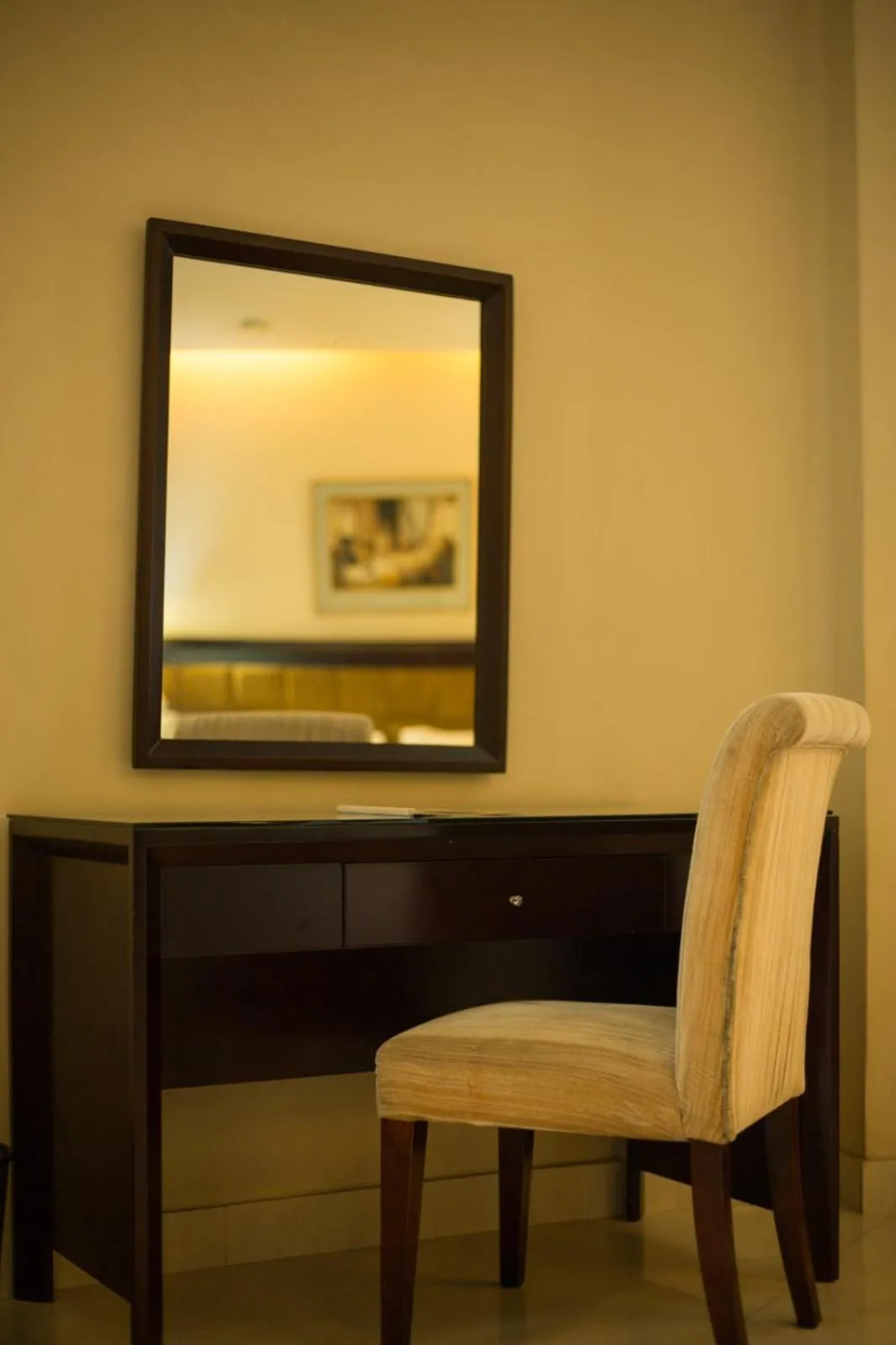 The Avenue Hotel & Suites