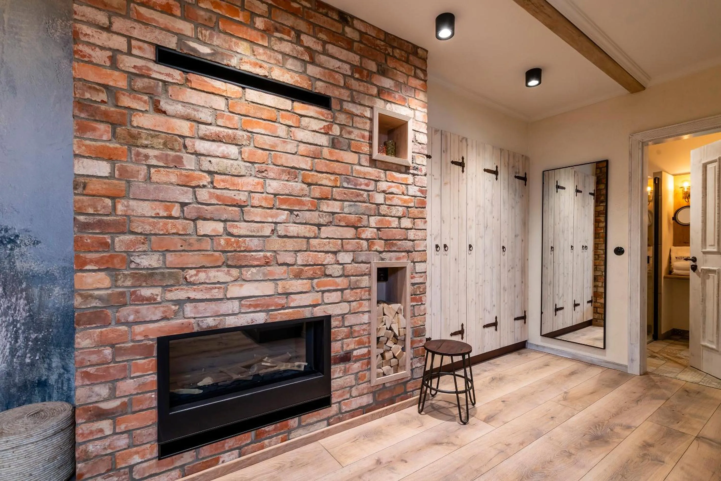 flat iron in Apart Hotel Wasserturm