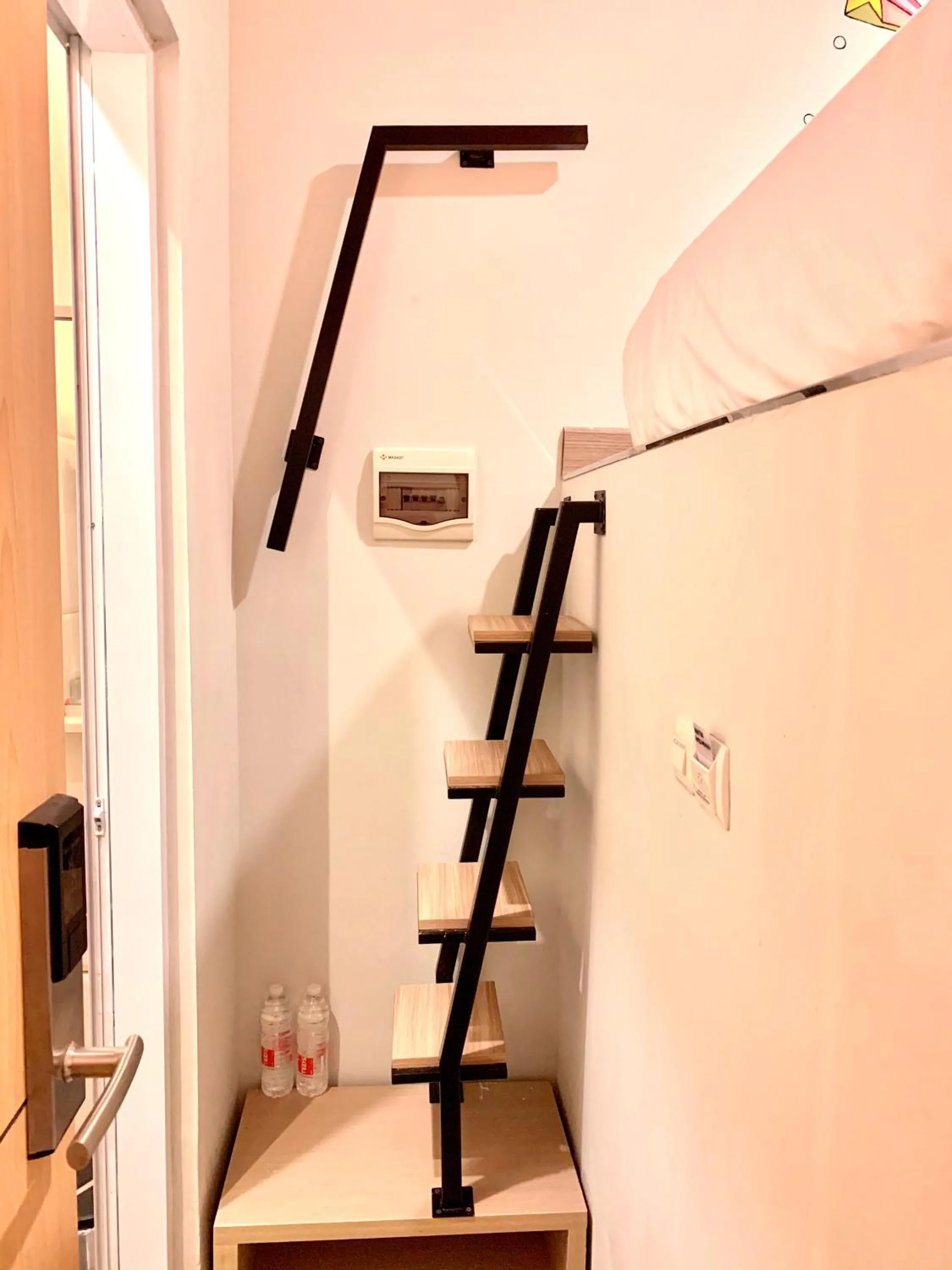 Front One Cabin Sunter