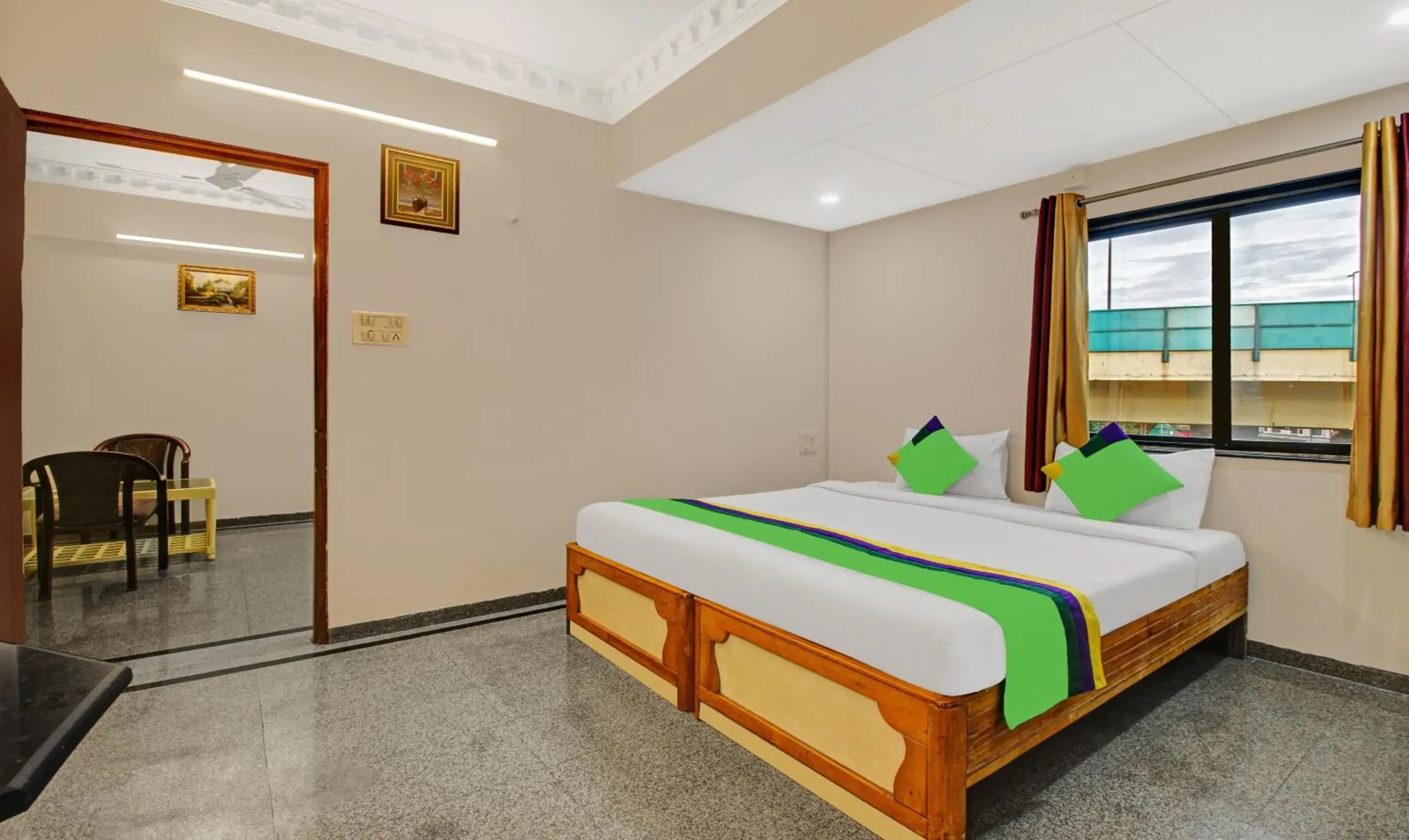 Bedroom, Bed in Treebo Eagle Executive Bedroom, Bed in Treebo Eagle Executive