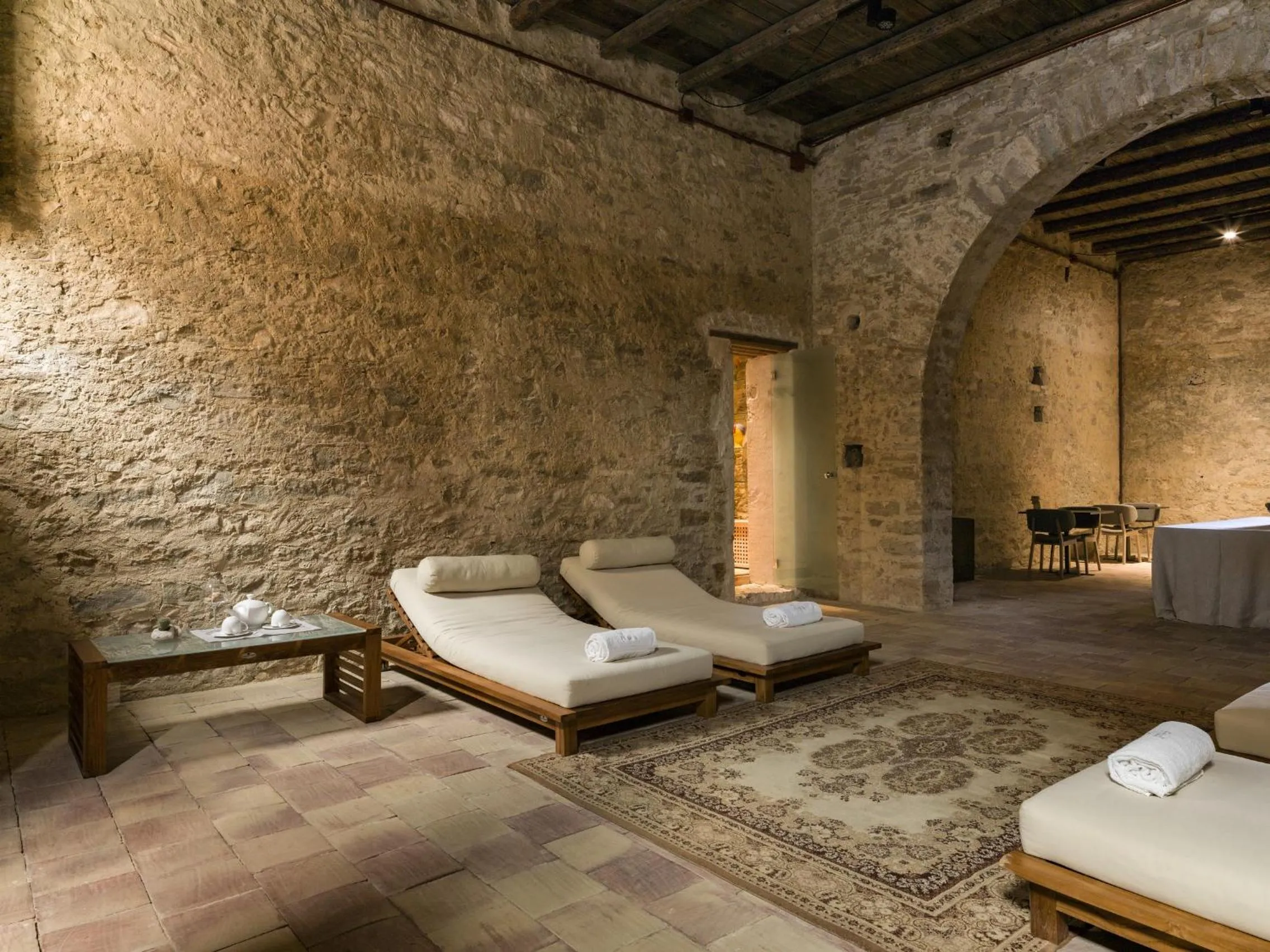 Massage in Wine Relais Feudi Del Pisciotto