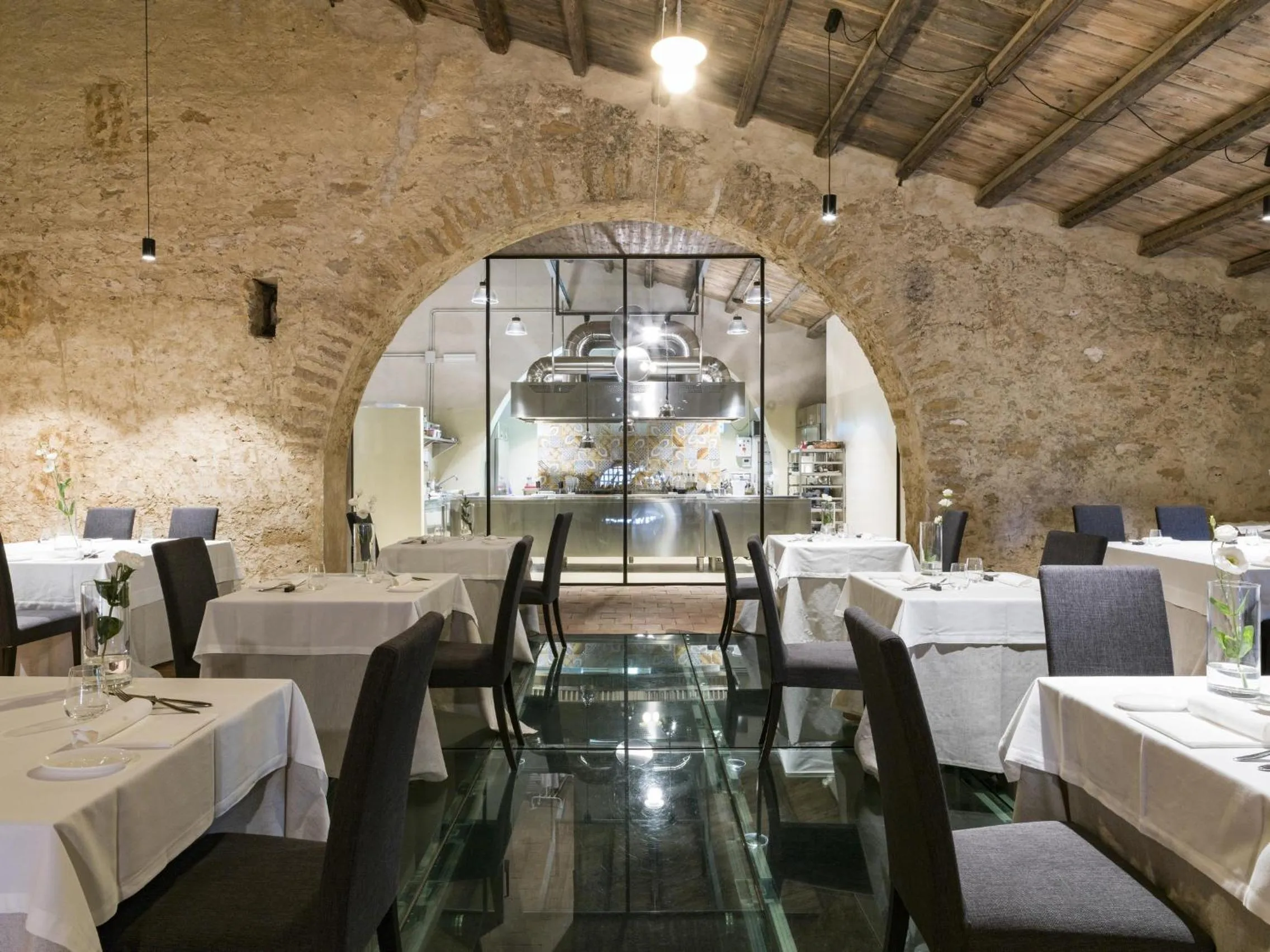 Restaurant/places to eat in Wine Relais Feudi Del Pisciotto