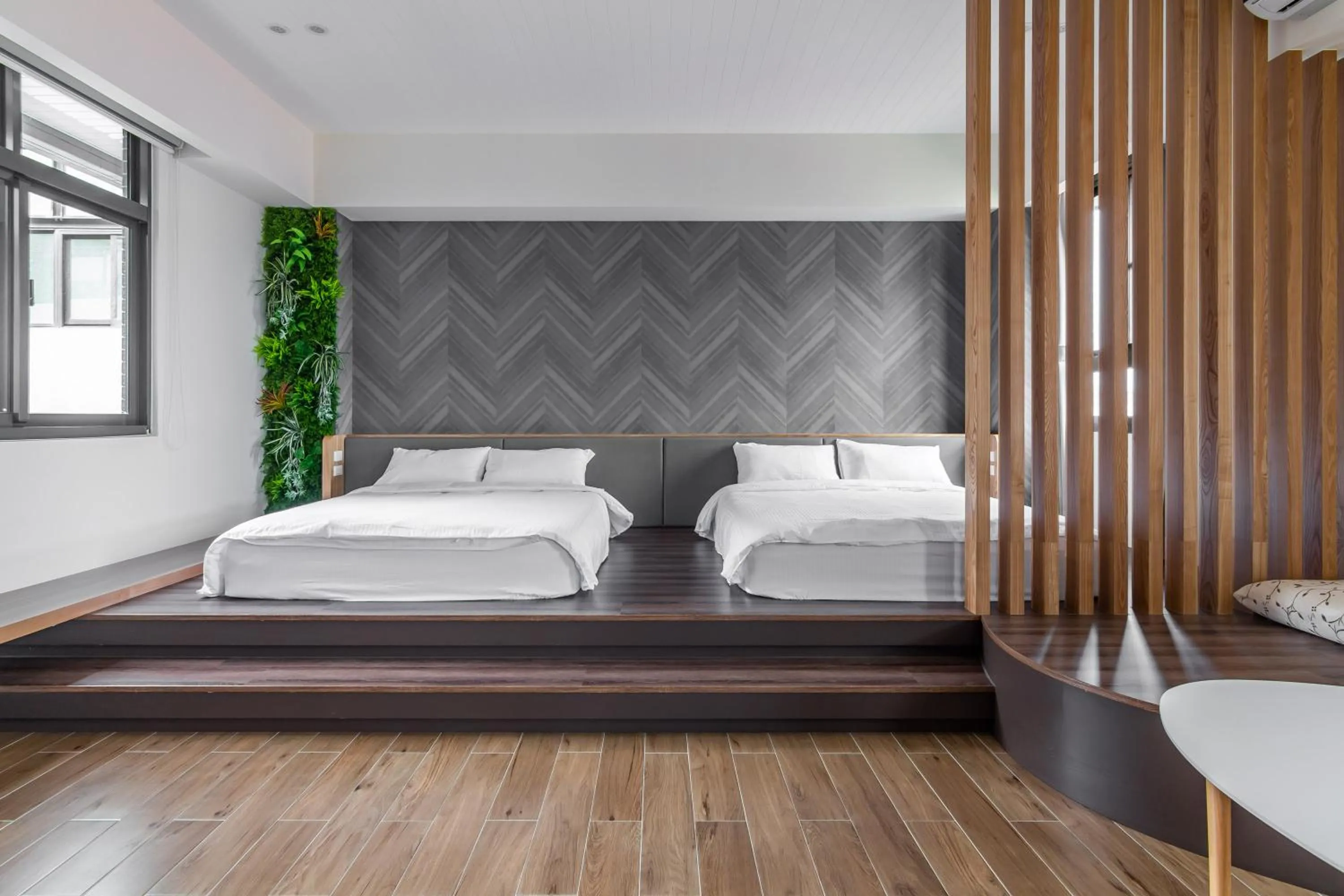 Decorative detail, Bed in Meets Anping