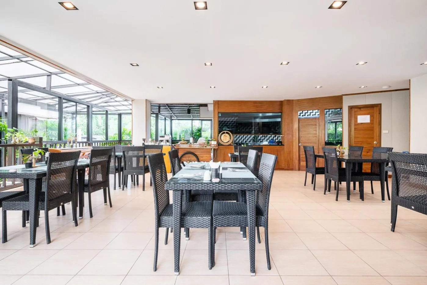 Restaurant/places to eat in Hotel COCO Phuket Bangtao Beach