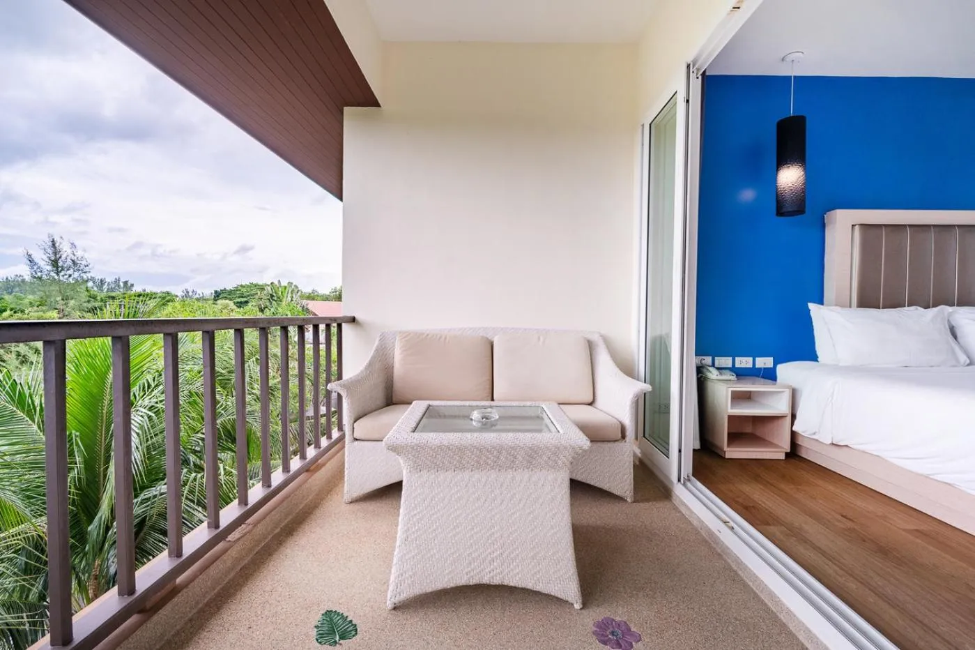 Balcony/Terrace, Bed in Hotel COCO Phuket Bangtao Beach