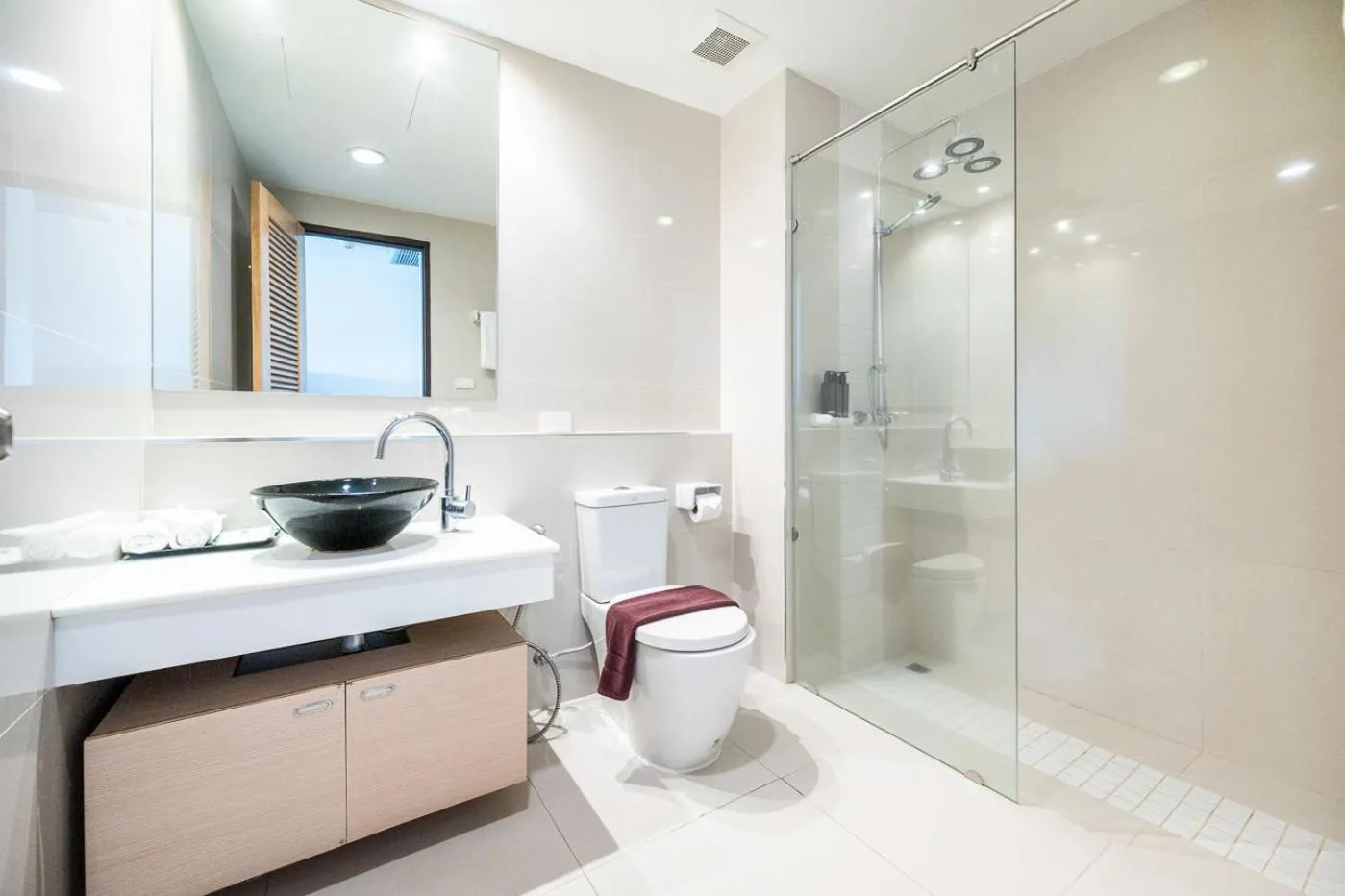 Toilet in Hotel COCO Phuket Bangtao Beach