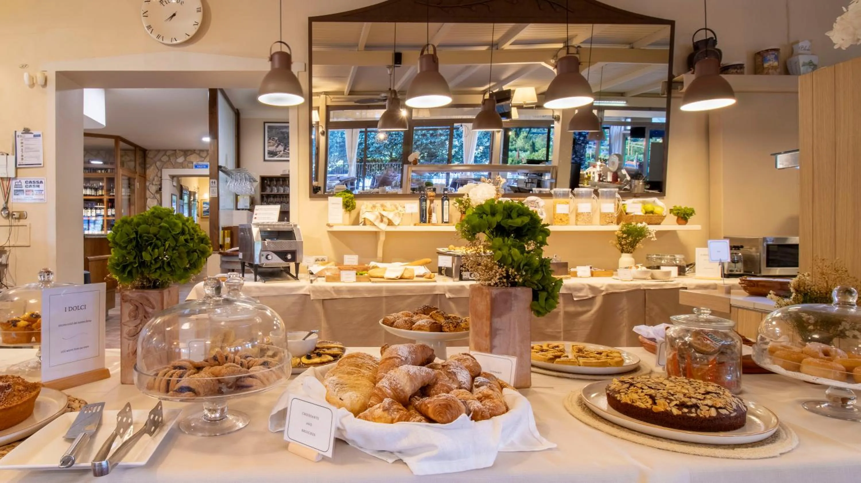 Food and drinks in Country Hotel Residence Da Pilade