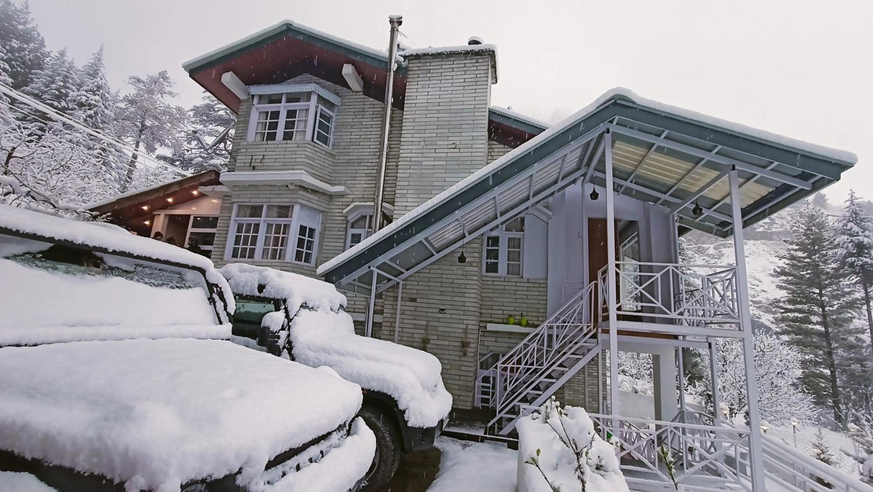 Property building in Baan by Snow City Farm