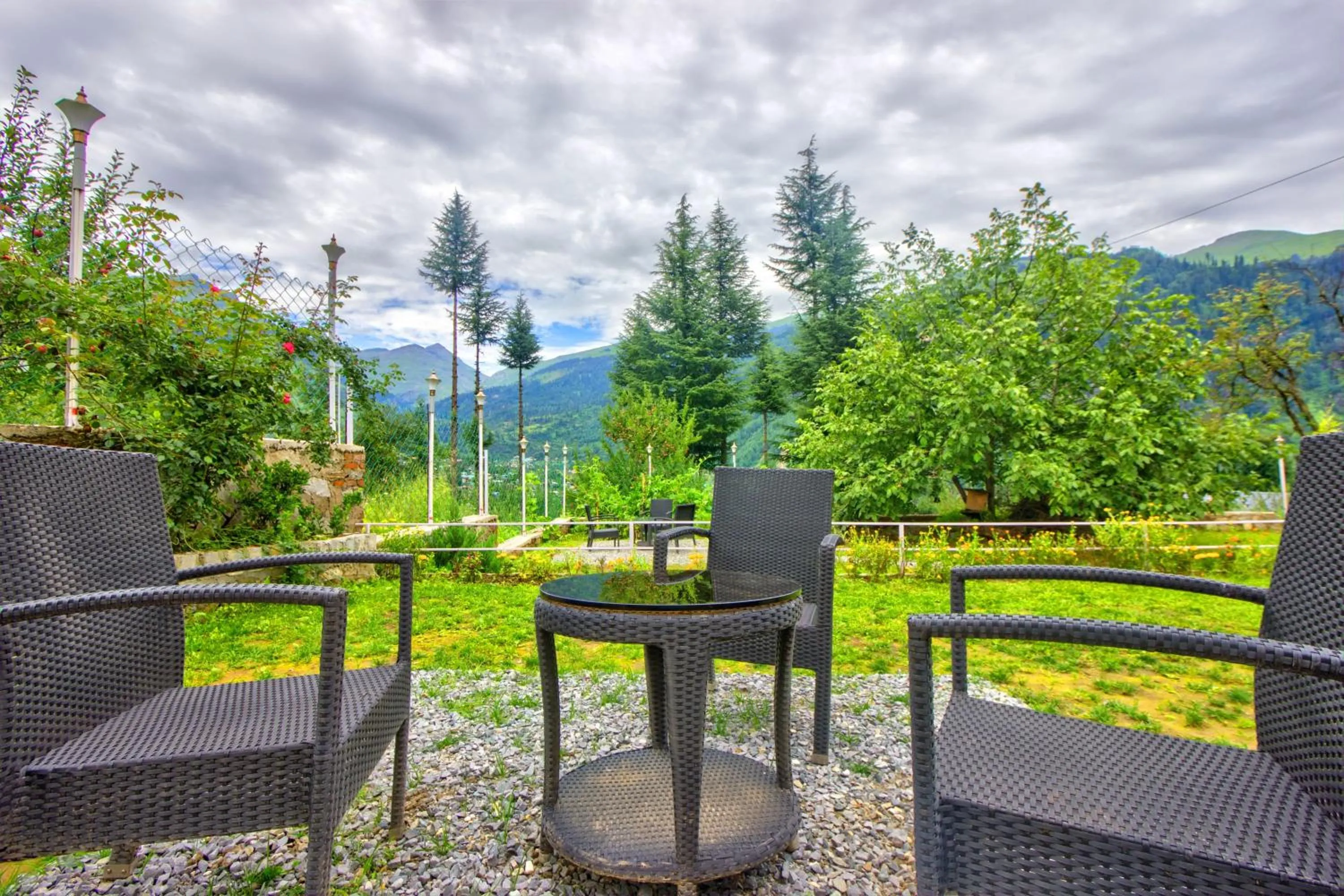 Garden in Baan by Snow City Farm