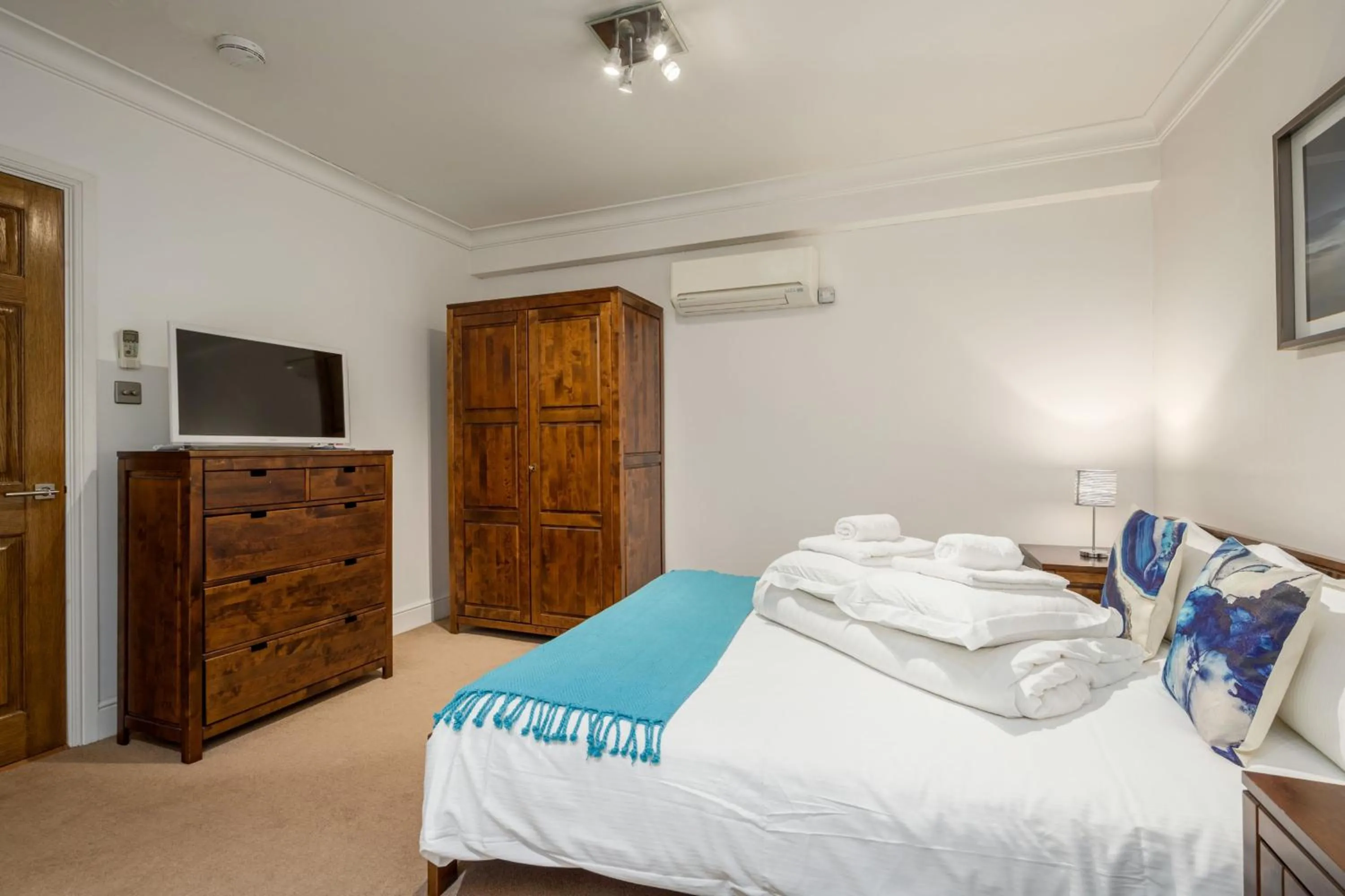 Apartment 5, 48 Bishopsgate by City Living London