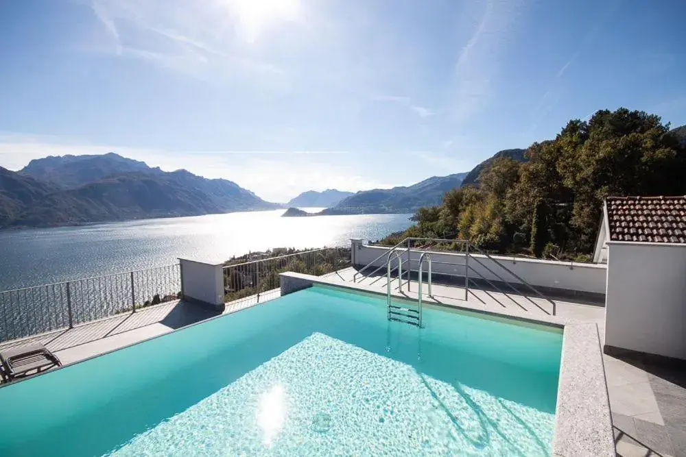 LookLake "Suite Two" - Plesio by LoveComo LookLake "Suite Two" - Plesio by LoveComo