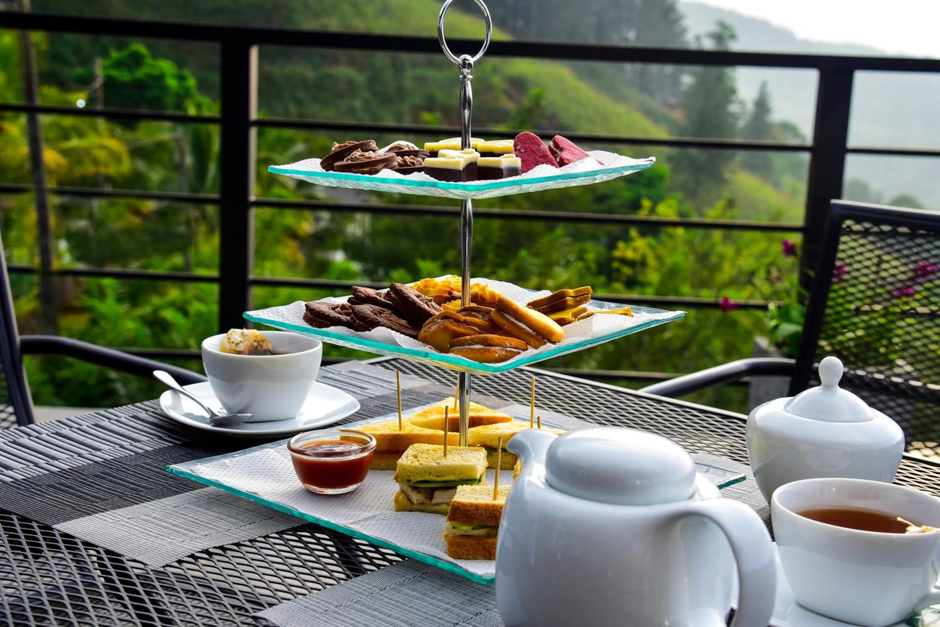 Coffee/tea facilities in Pine Hill Residence