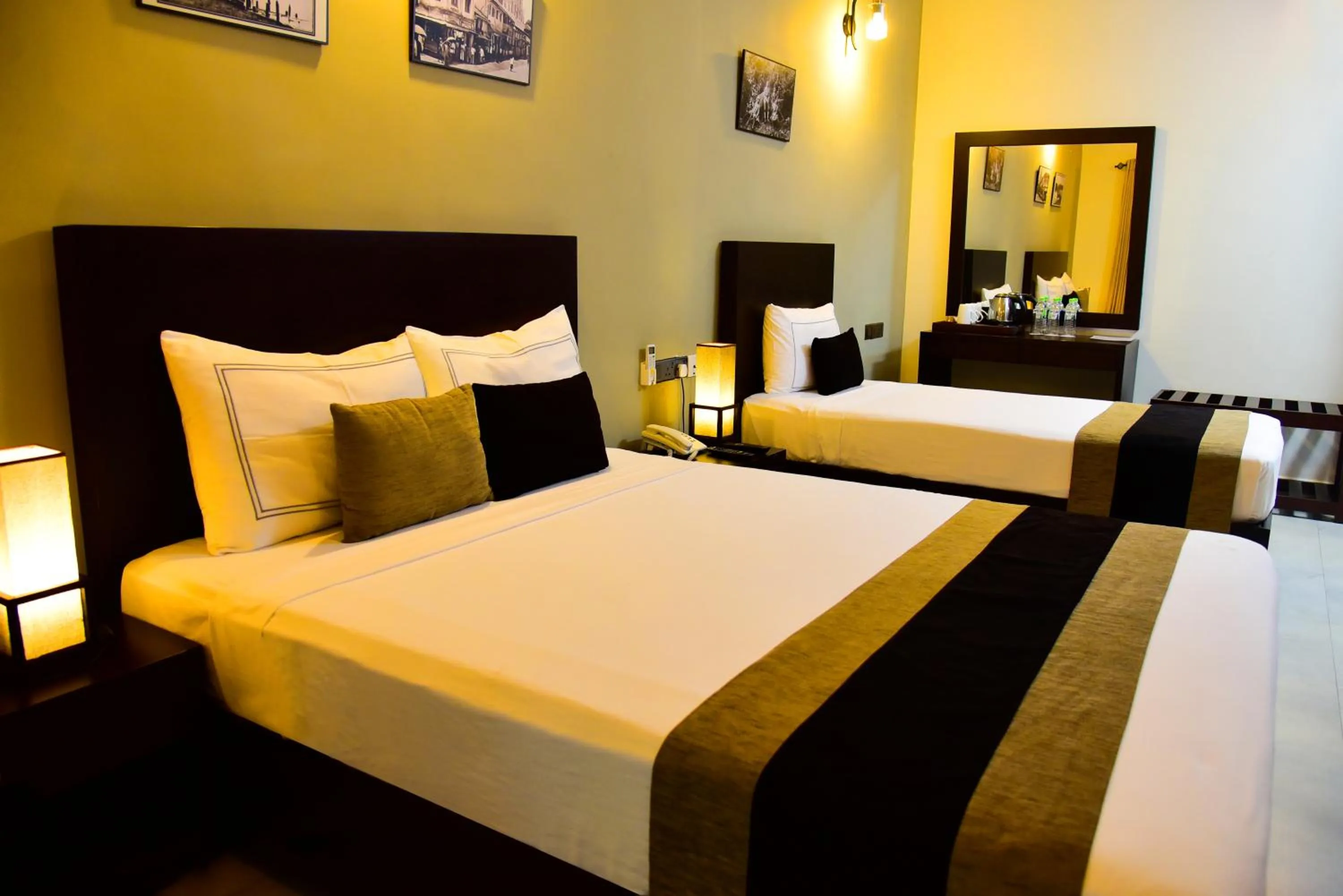 Bed in Pine Hill Residence