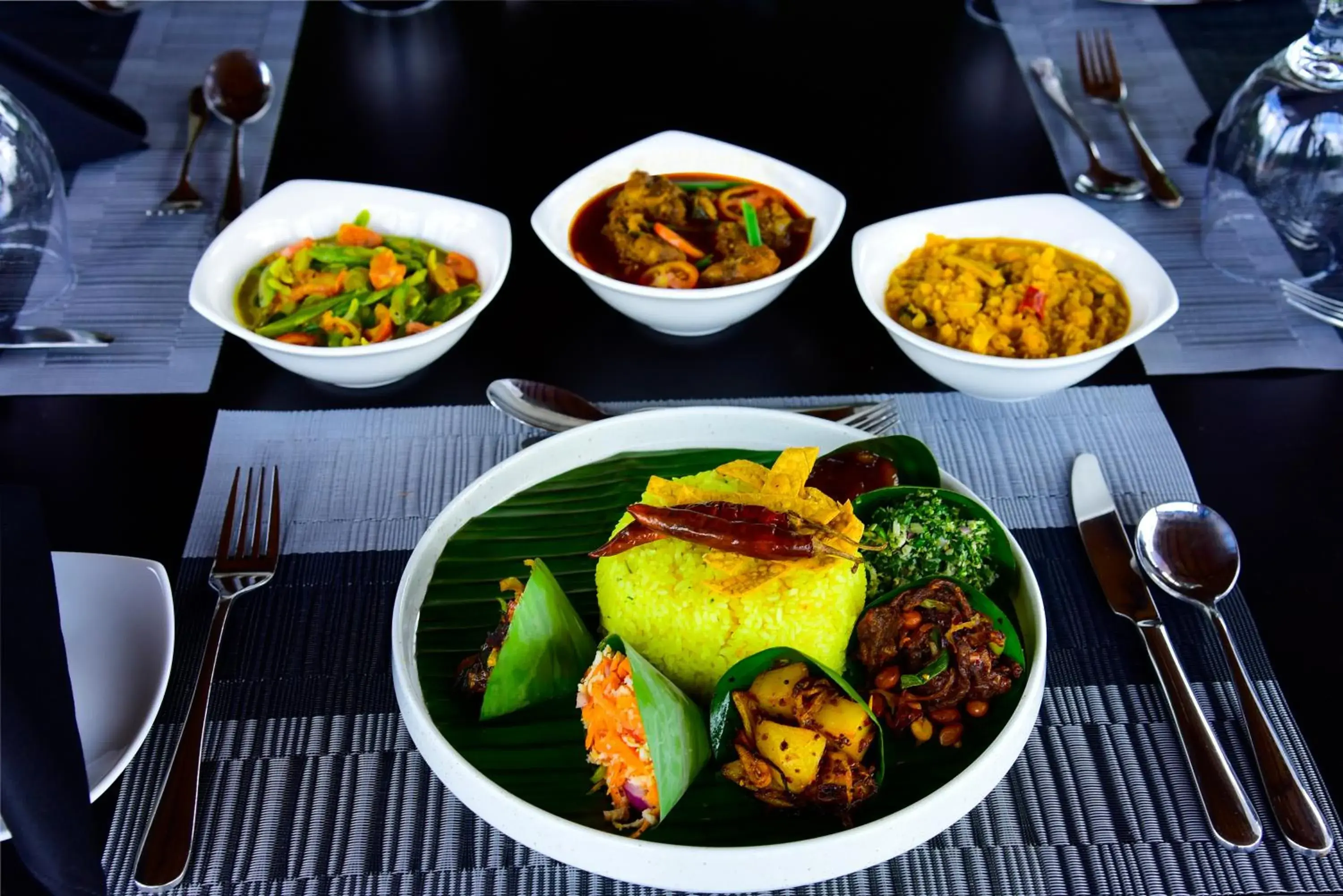 Restaurant/places to eat in Pine Hill Residence Restaurant/places to eat in Pine Hill Residence