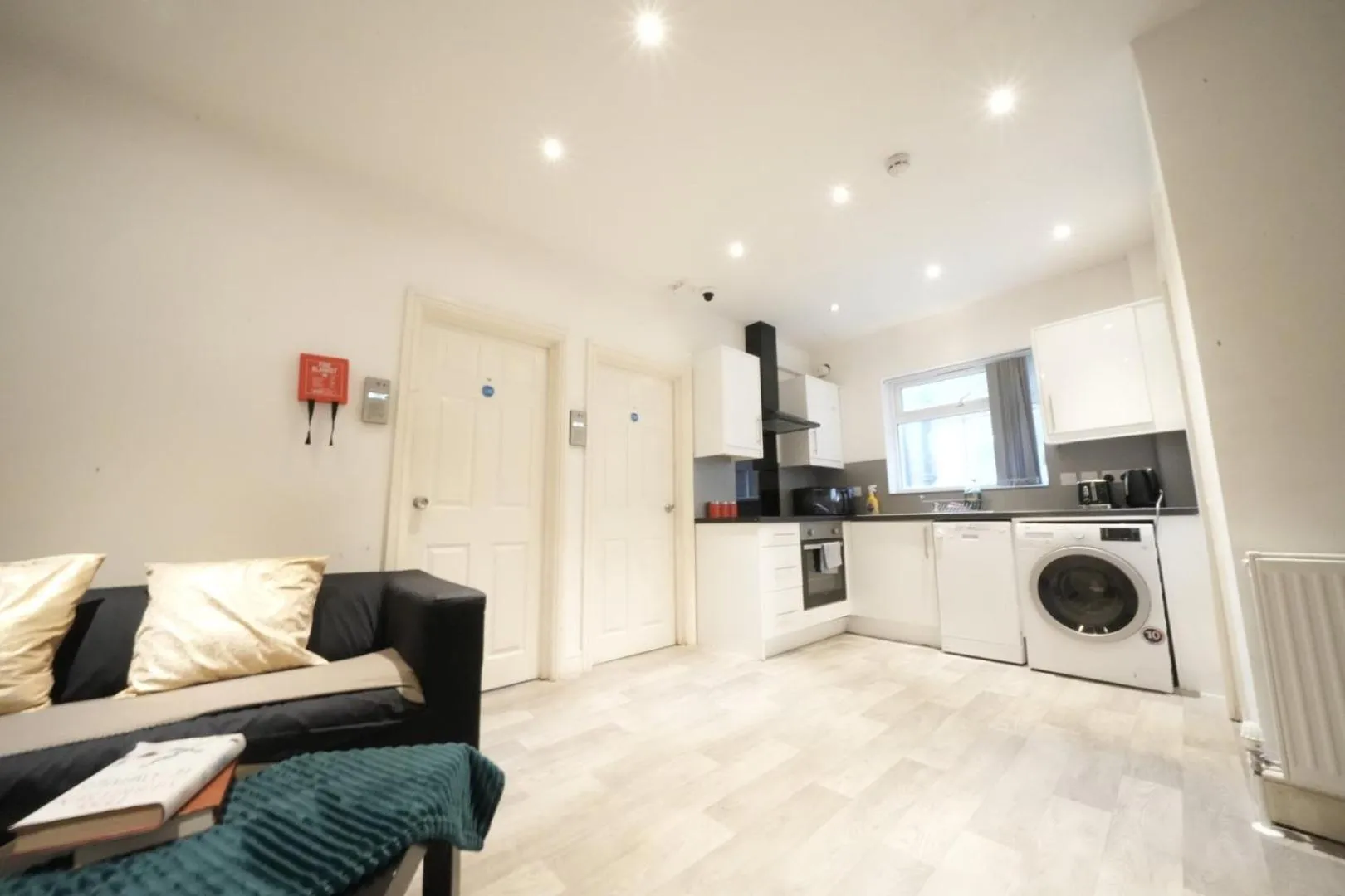 Kitchen or kitchenette in Grand Airport Ensuites