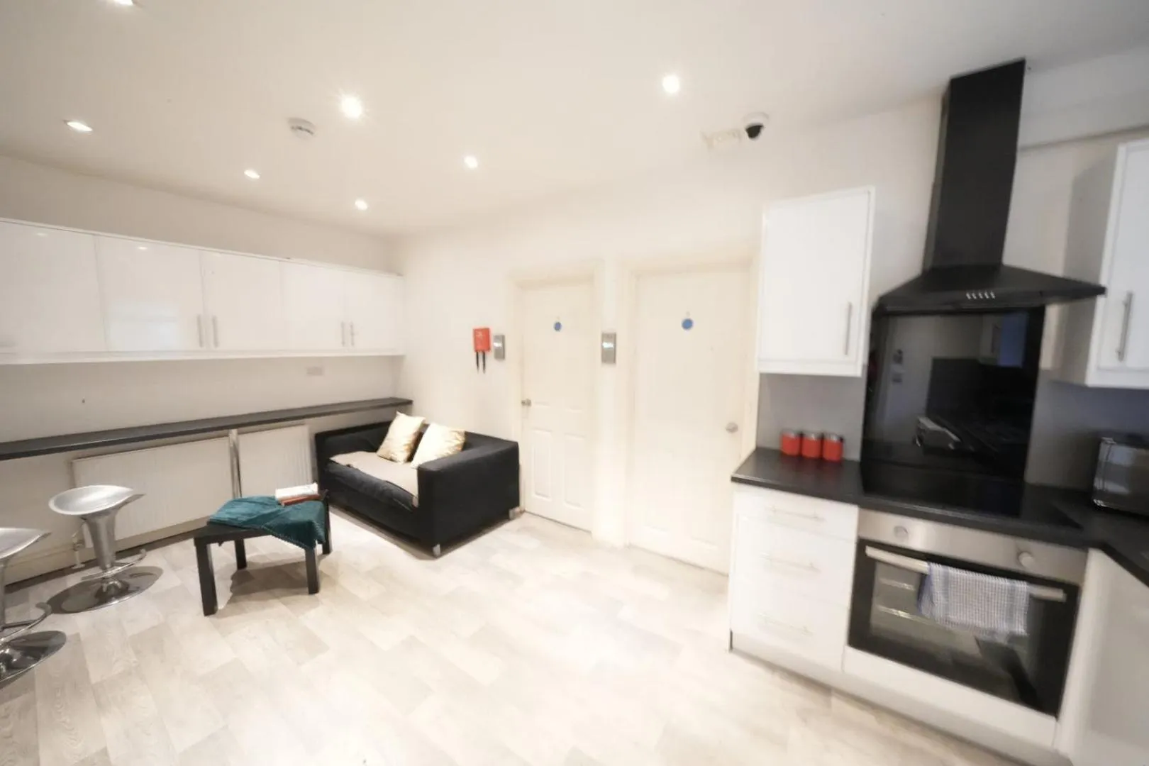 Kitchen or kitchenette in Grand Airport Ensuites