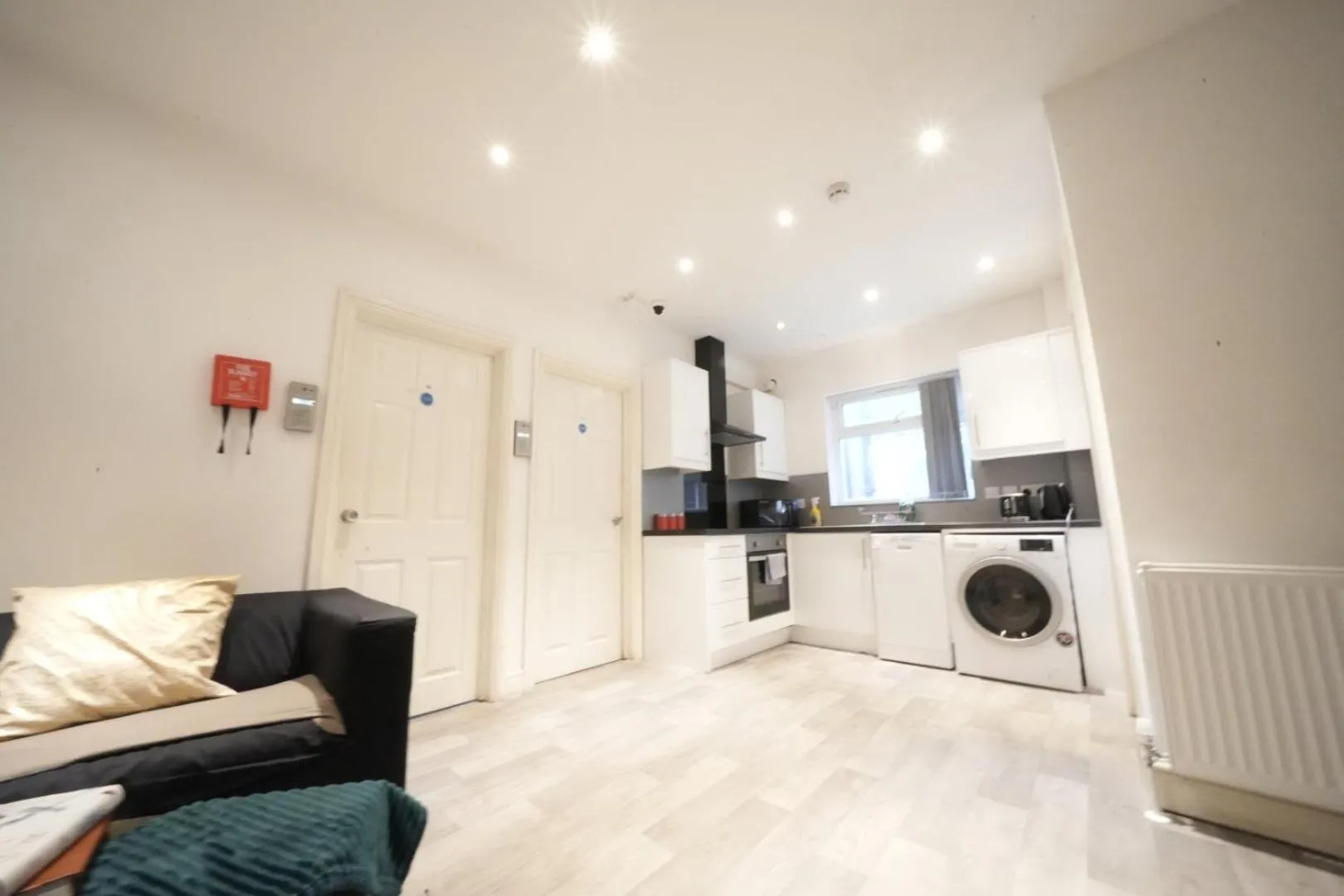 Kitchen or kitchenette in Grand Airport Ensuites