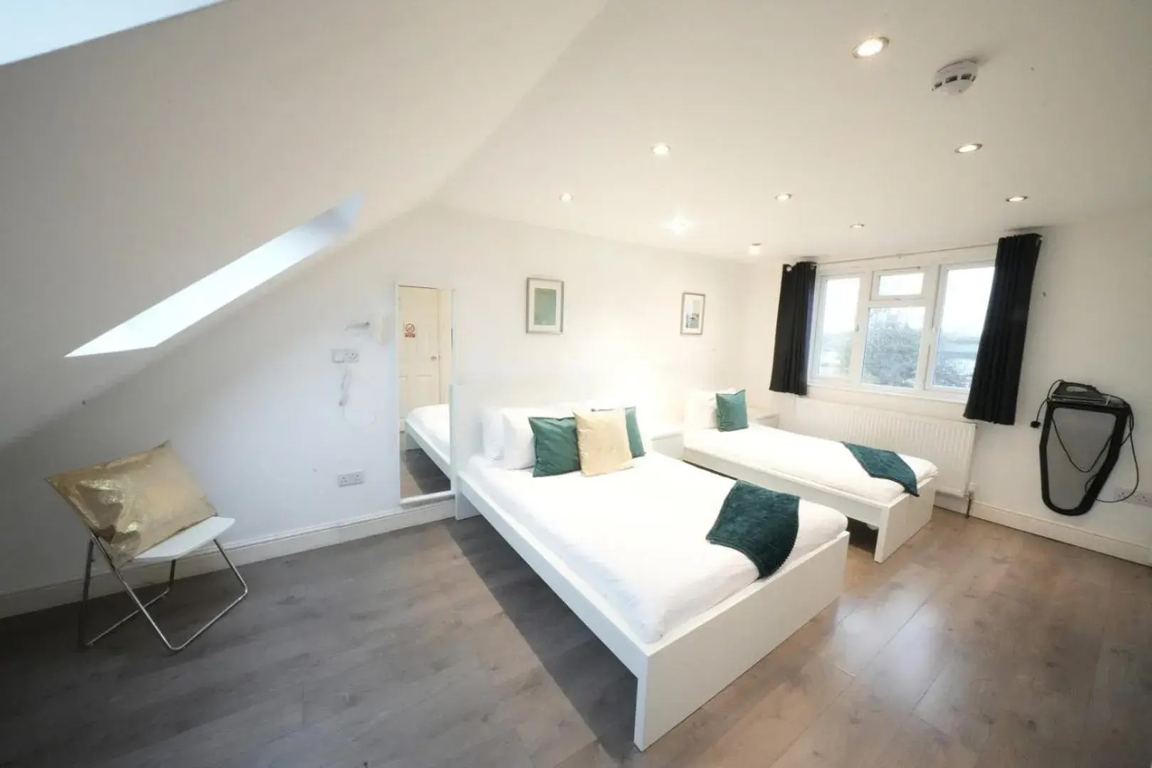 Standard Triple Room - single occupancy in Grand Airport Ensuites Standard Triple Room - single occupancy in Grand Airport Ensuites