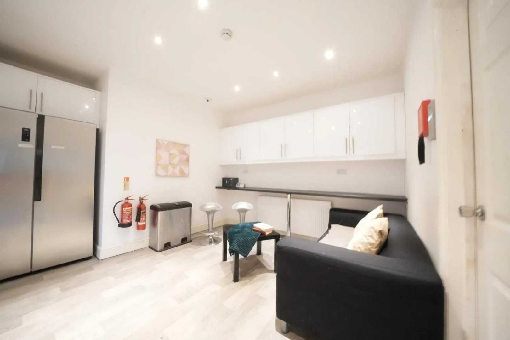 Kitchen or kitchenette in Grand Airport Ensuites