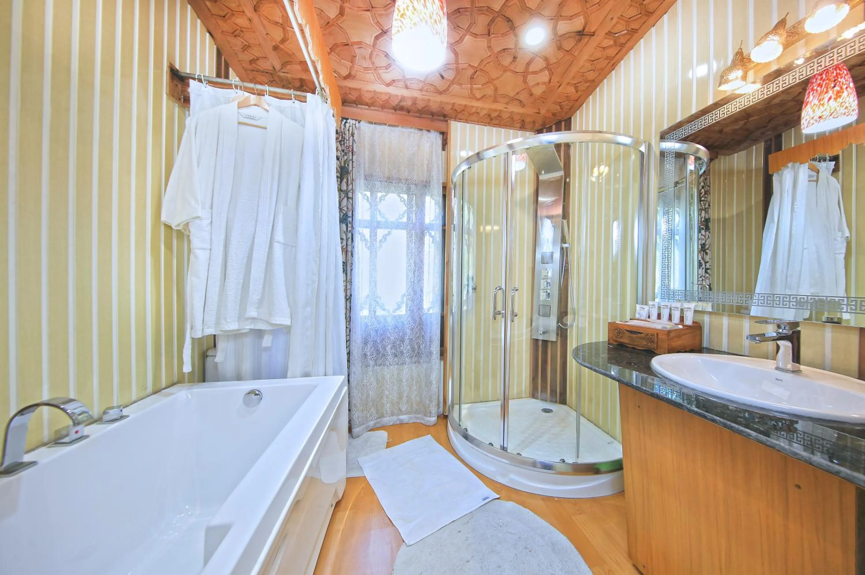 Bathroom in Kolu Group Of Houseboats