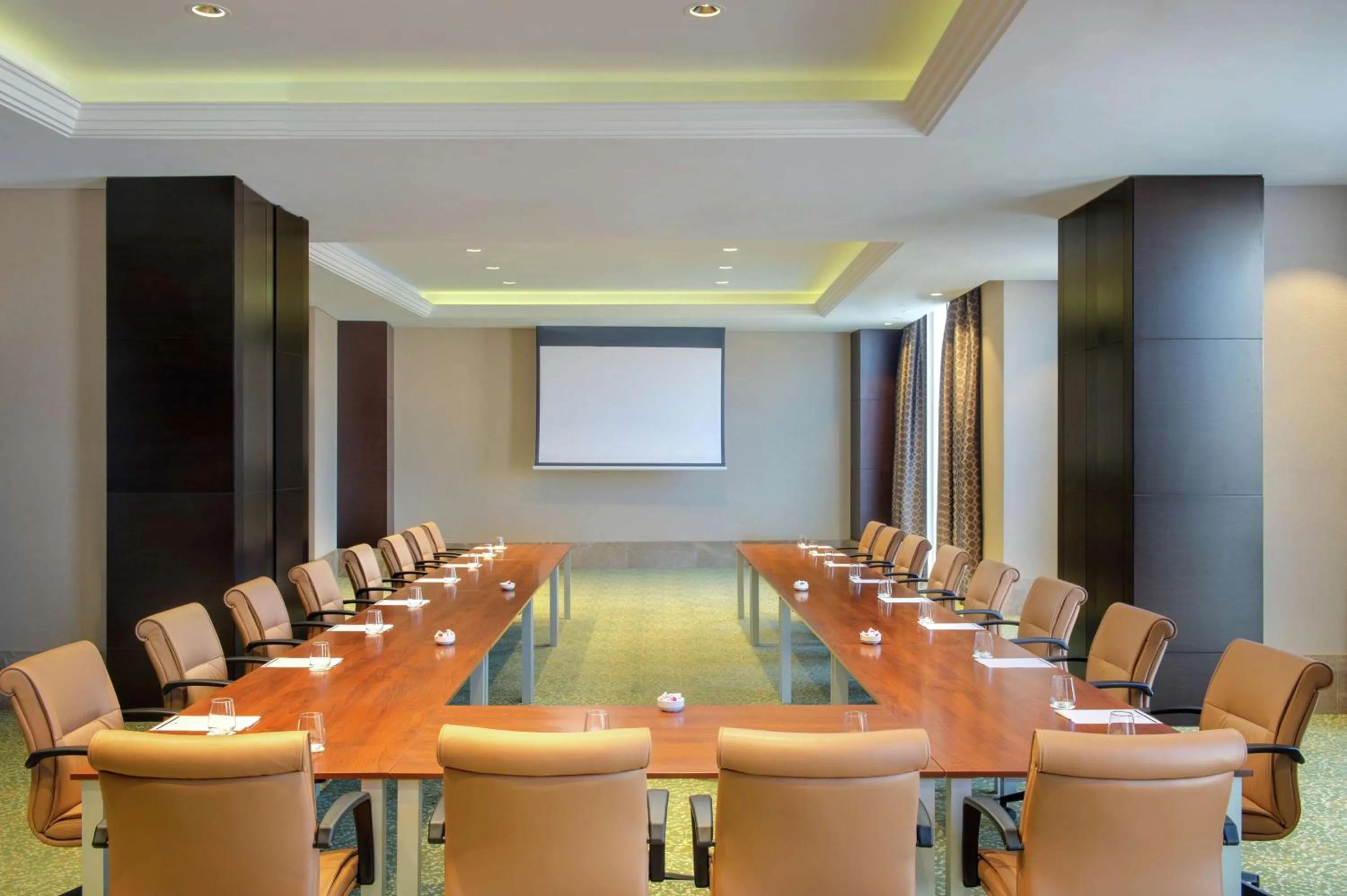 Meeting/conference room in DoubleTree By Hilton Doha - Al Sadd
