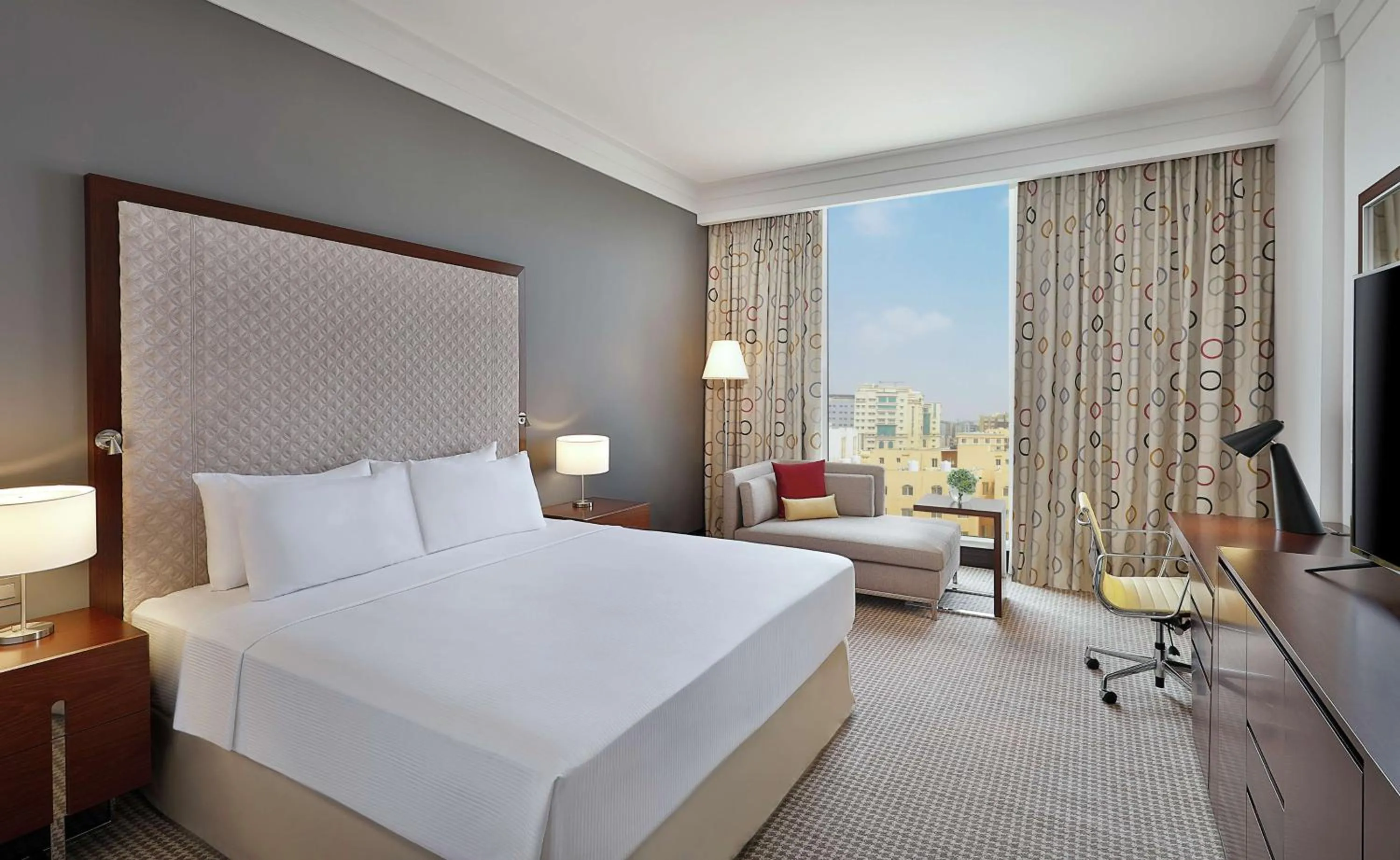 Bed in DoubleTree By Hilton Doha - Al Sadd