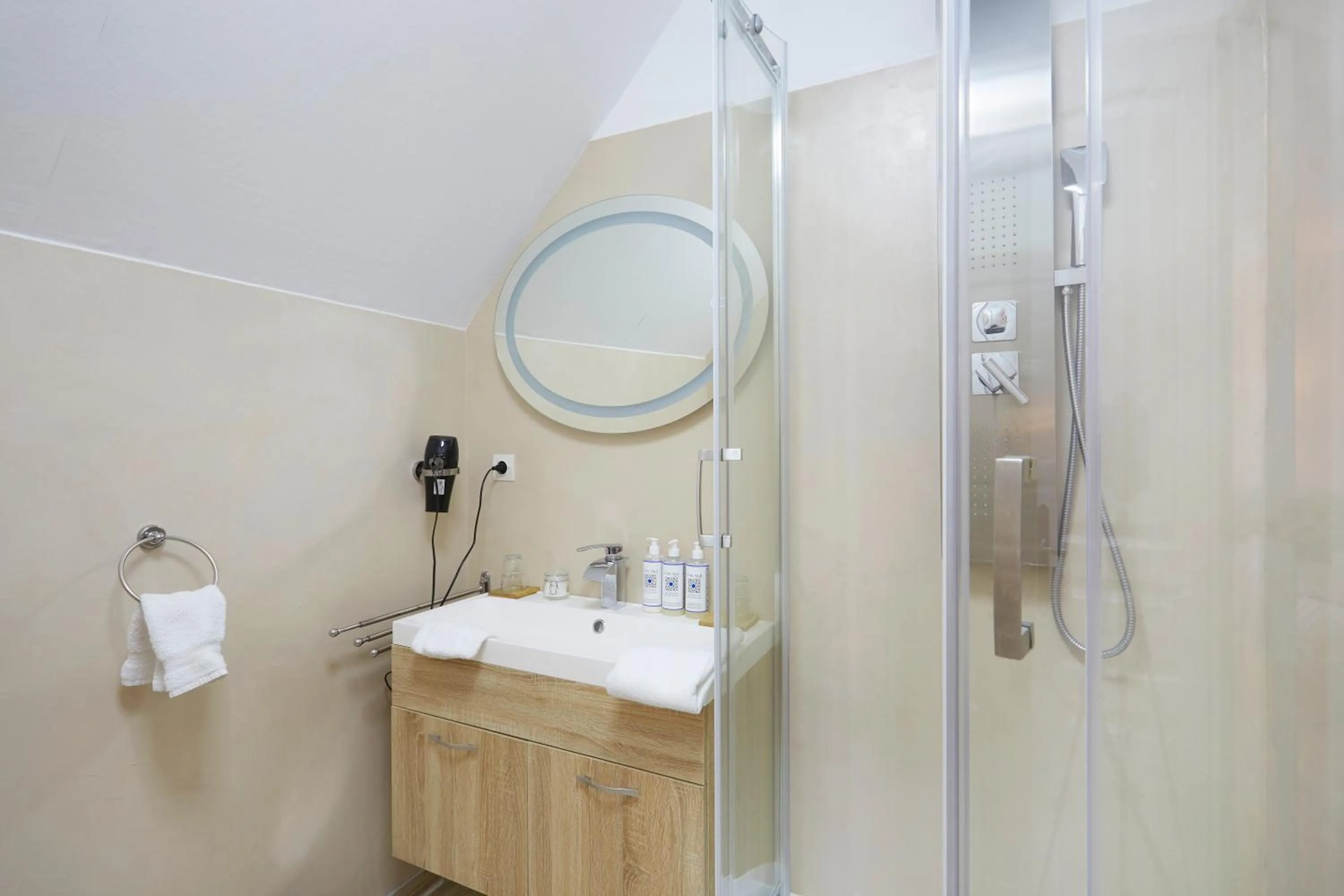 Bathroom in Domaine de Bersaillin