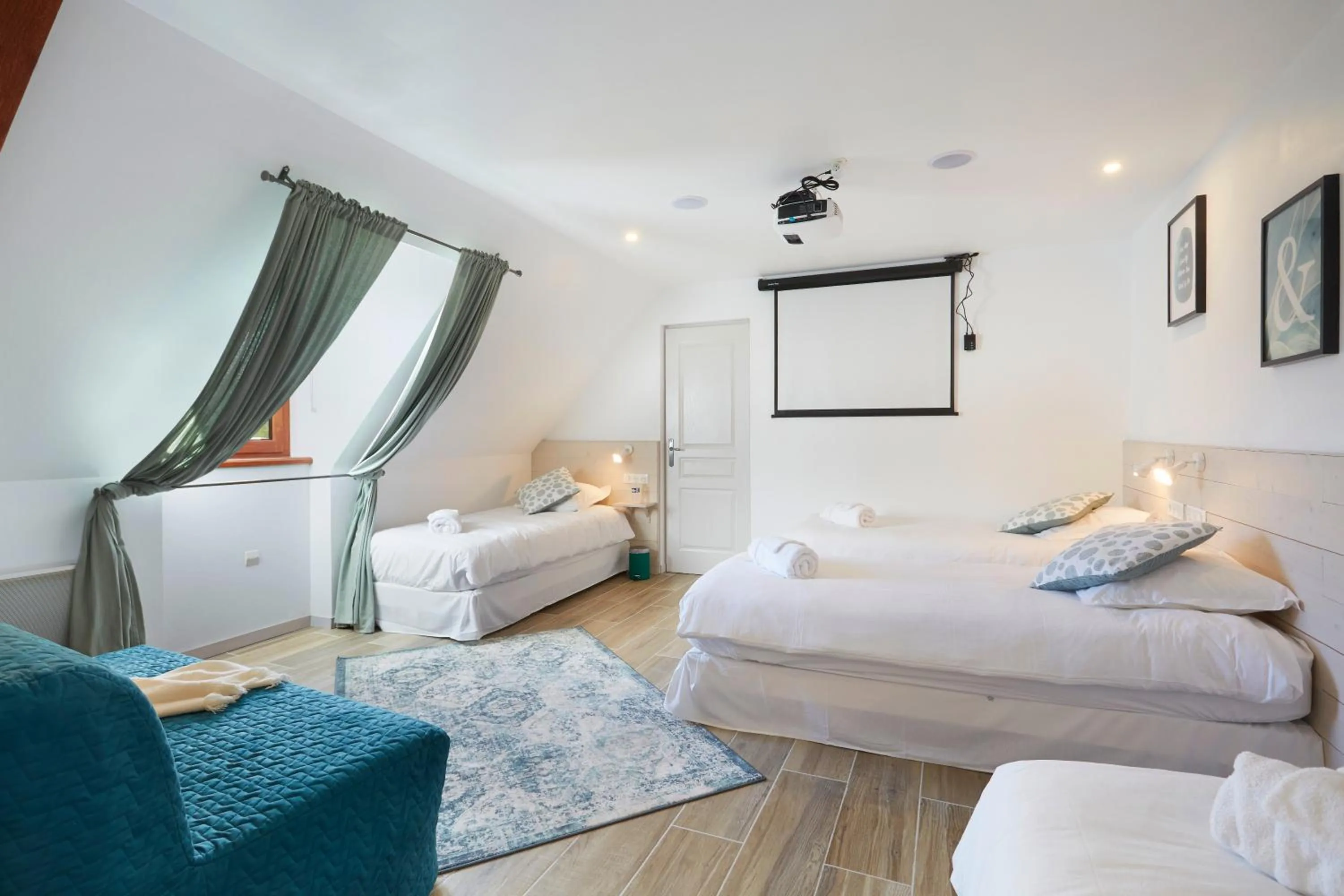 Bedroom, Bed in Domaine de Bersaillin