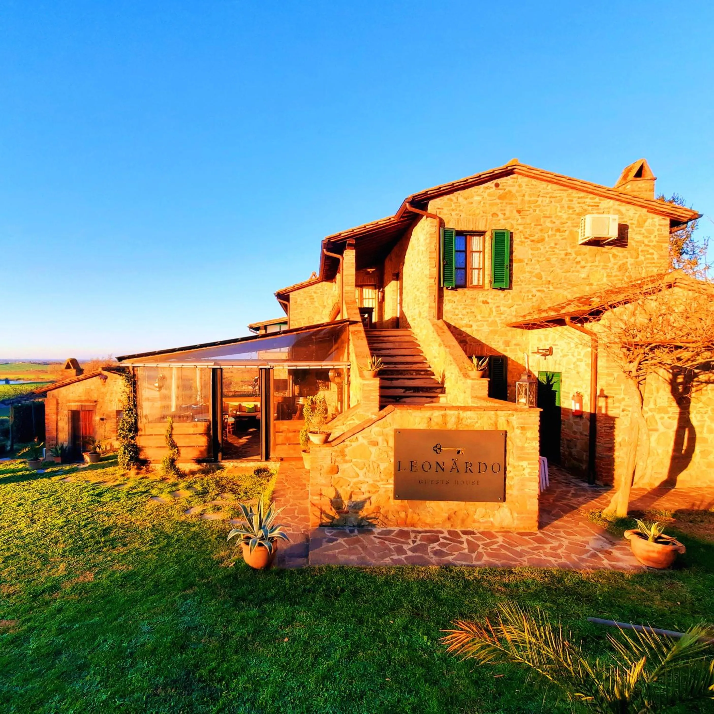 LEONÄRDO Guests House - LT Locazione Turistica