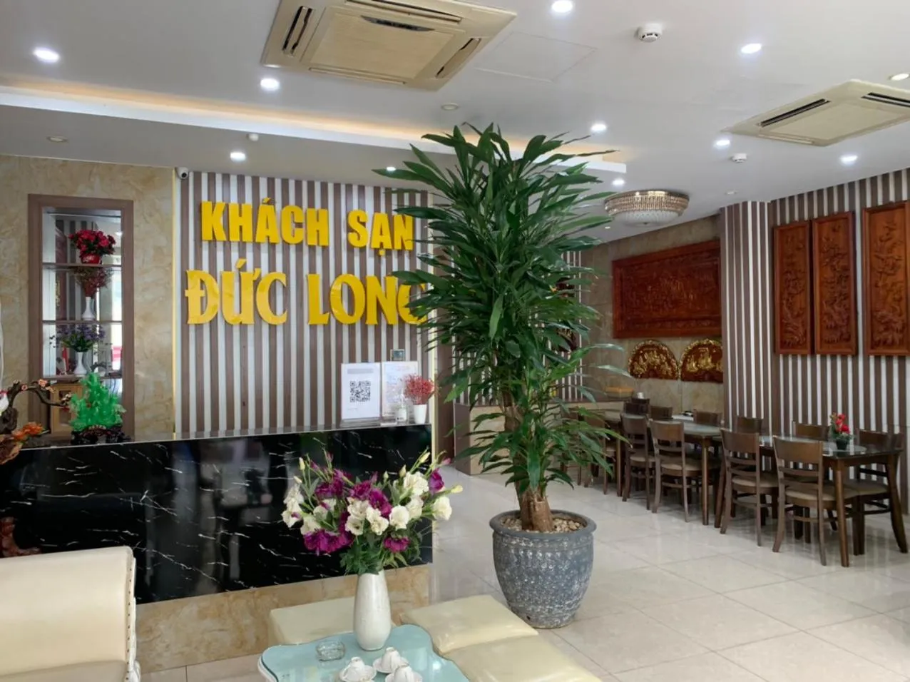 Lobby or reception in Duc Long Hotel