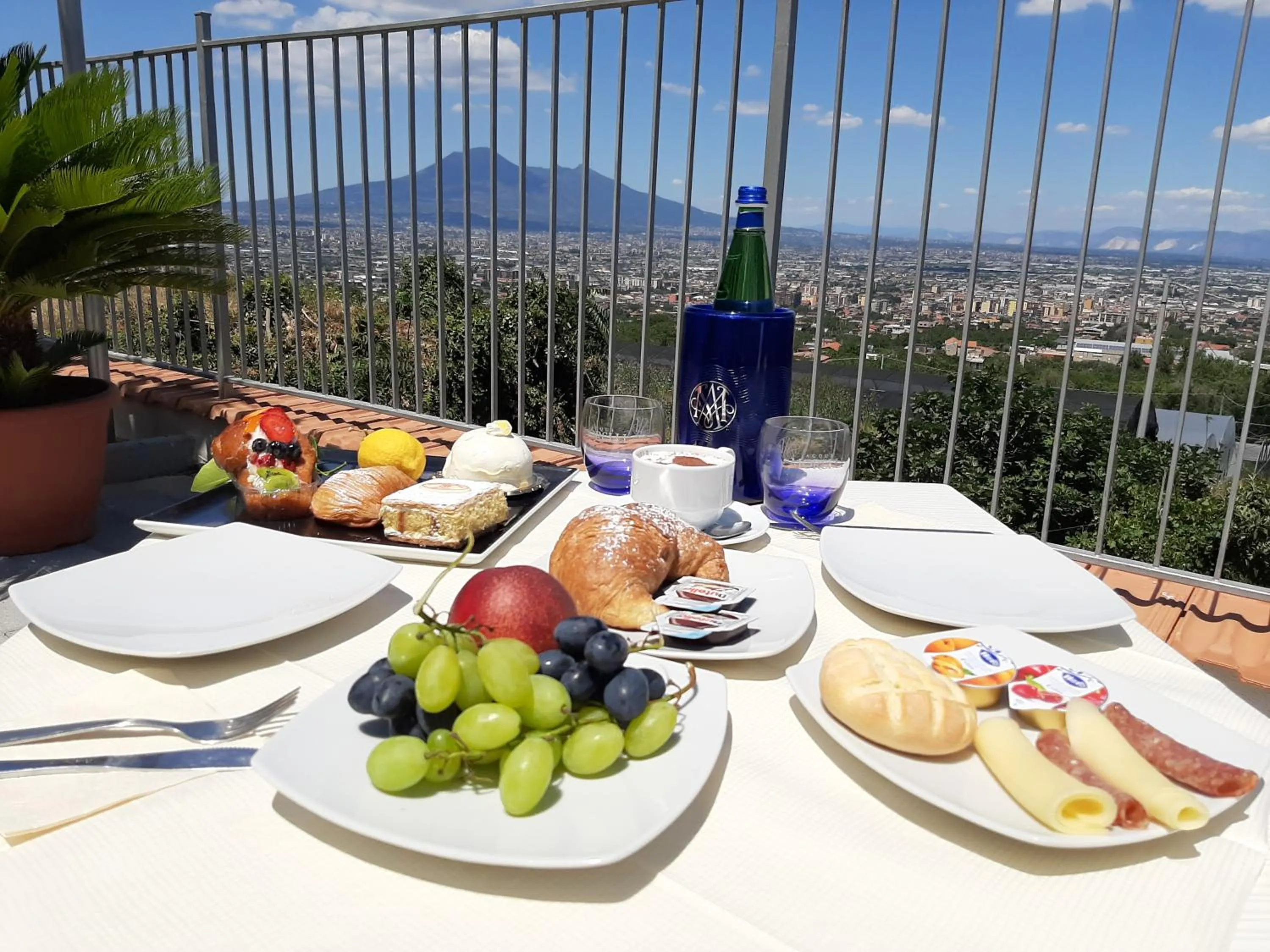 Villa Mola Bed And Breakfast