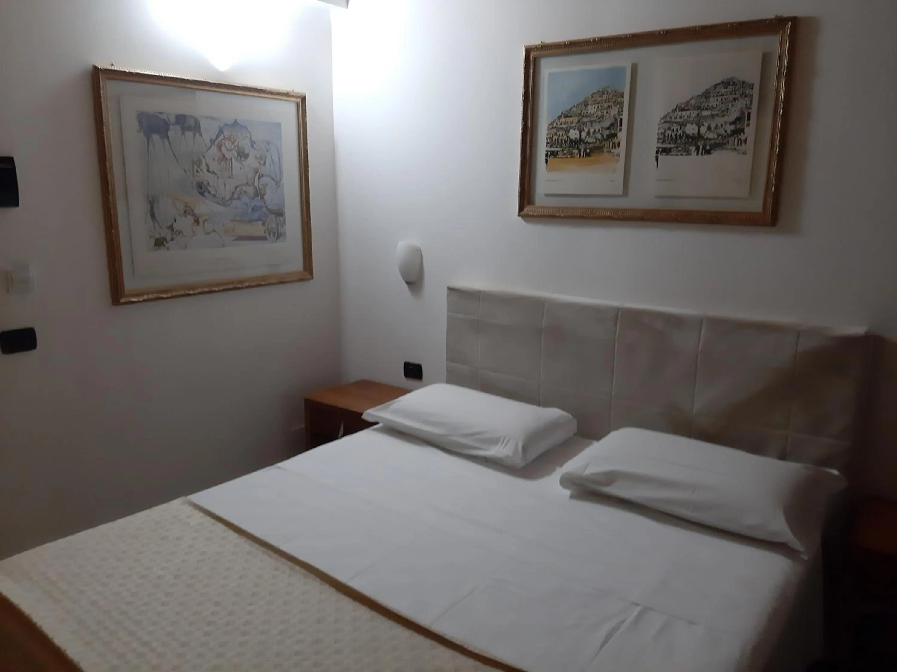 Bed in Villa Mola Bed And Breakfast