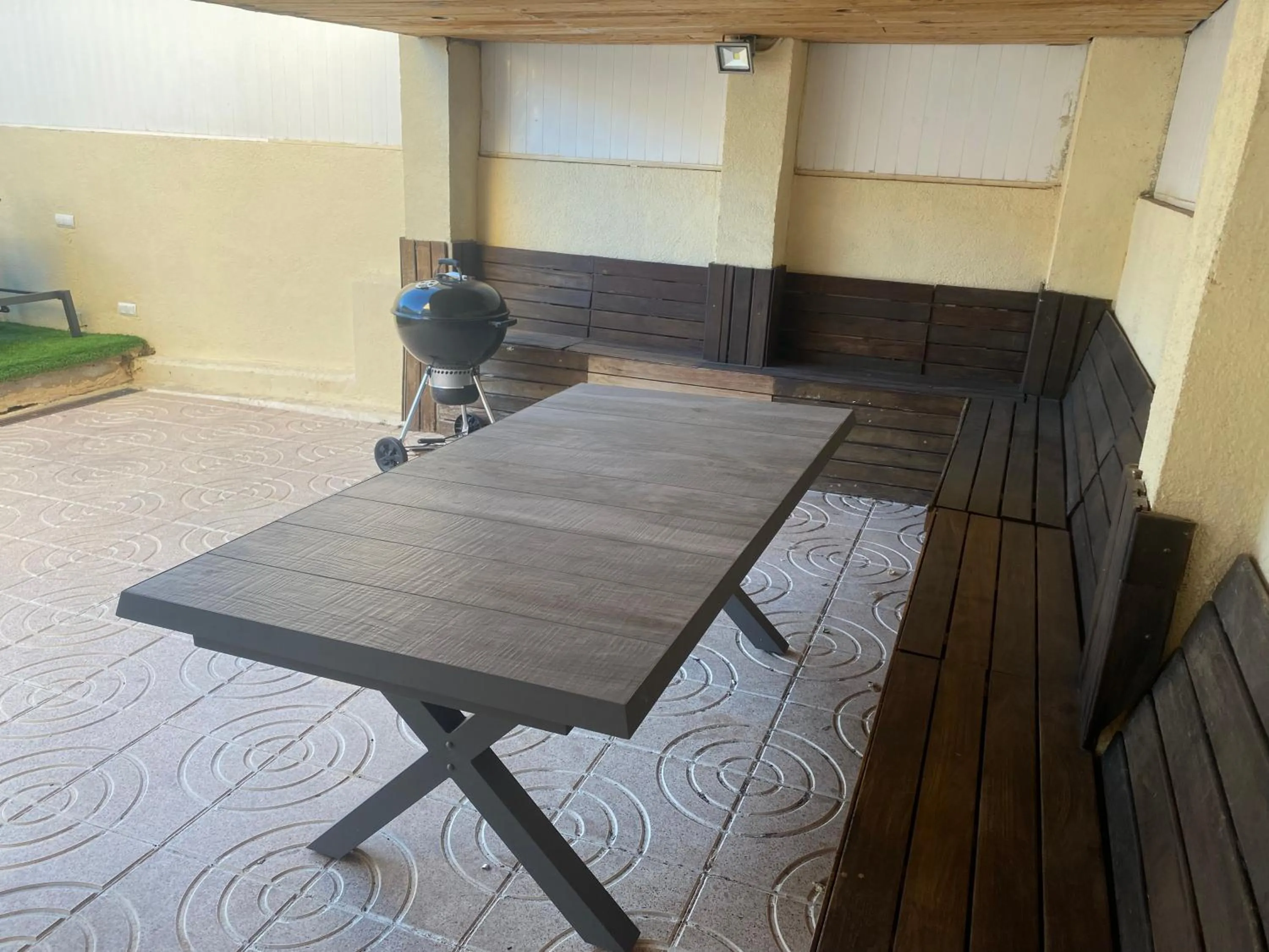 Patio in Casa con Gran Piscina particular cerca playa