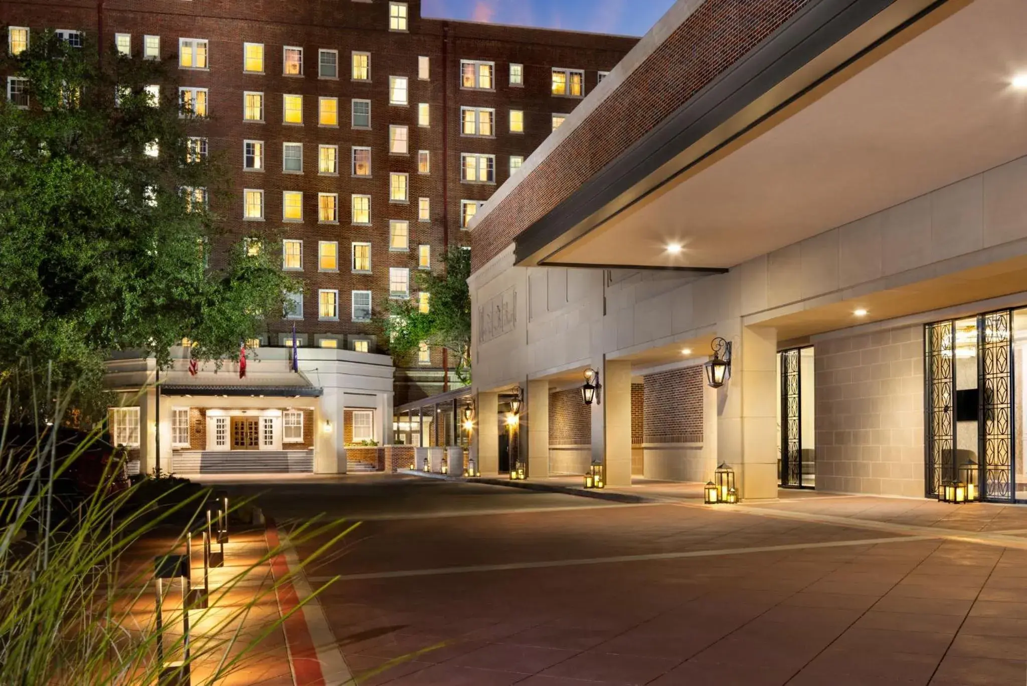 Property building in Warwick Melrose Hotel Property building in Warwick Melrose Hotel