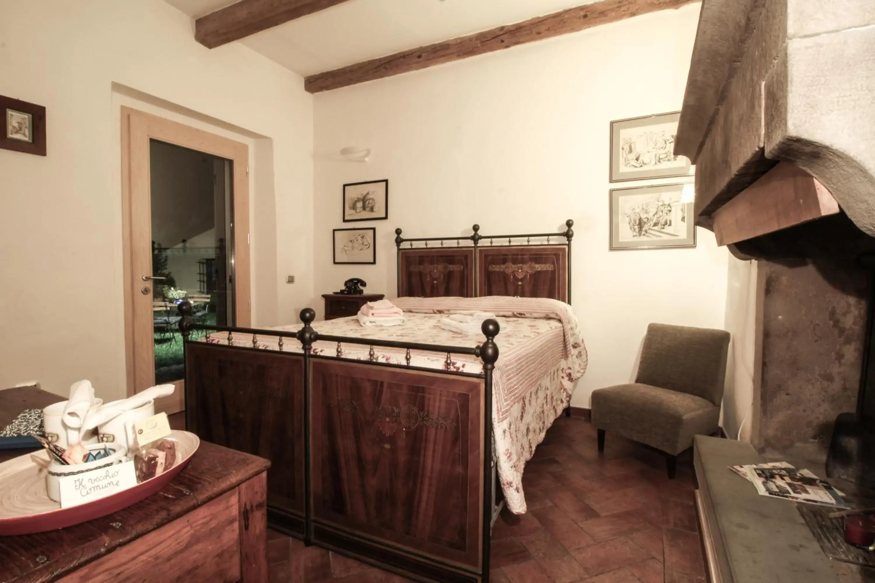 Family Room with Garden View in Il Vecchio Comune Family Room with Garden View in Il Vecchio Comune