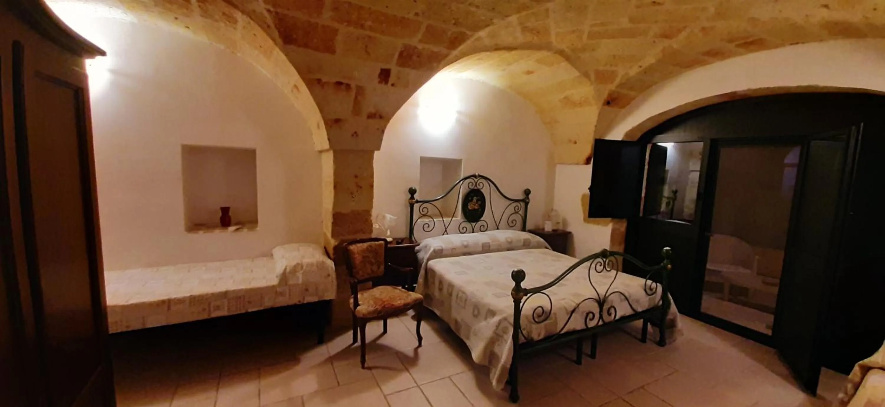 Bed in Masseria San Nicola B&B