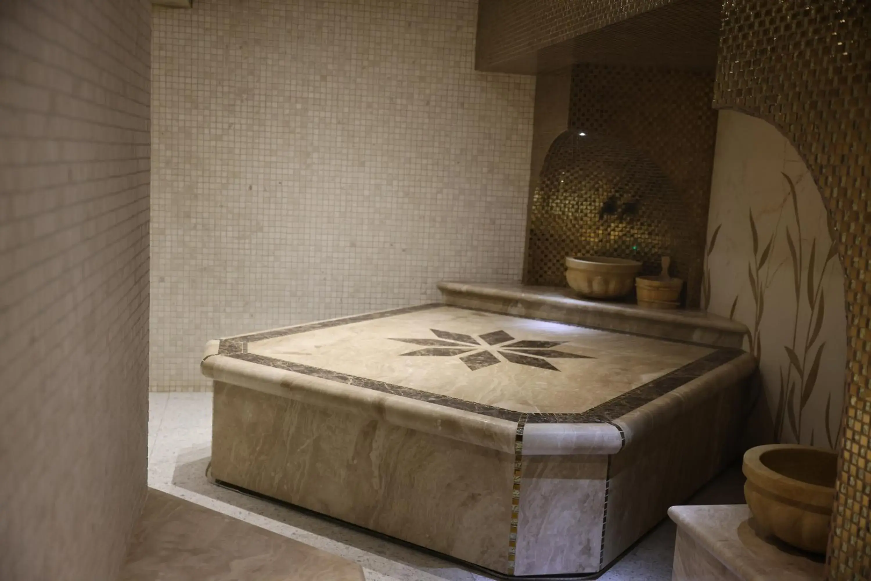 Swimming pool in Hotel Colombo Swimming pool in Hotel Colombo