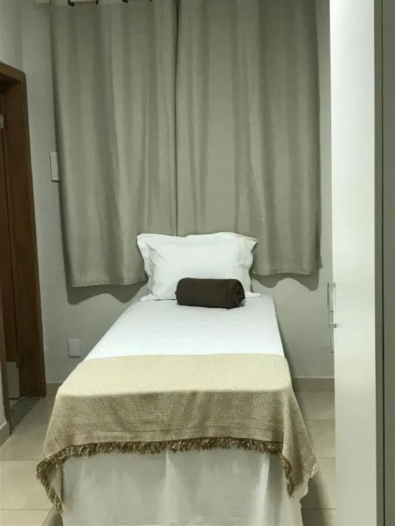 Budget Single Room in HOTEL CASABLANCA