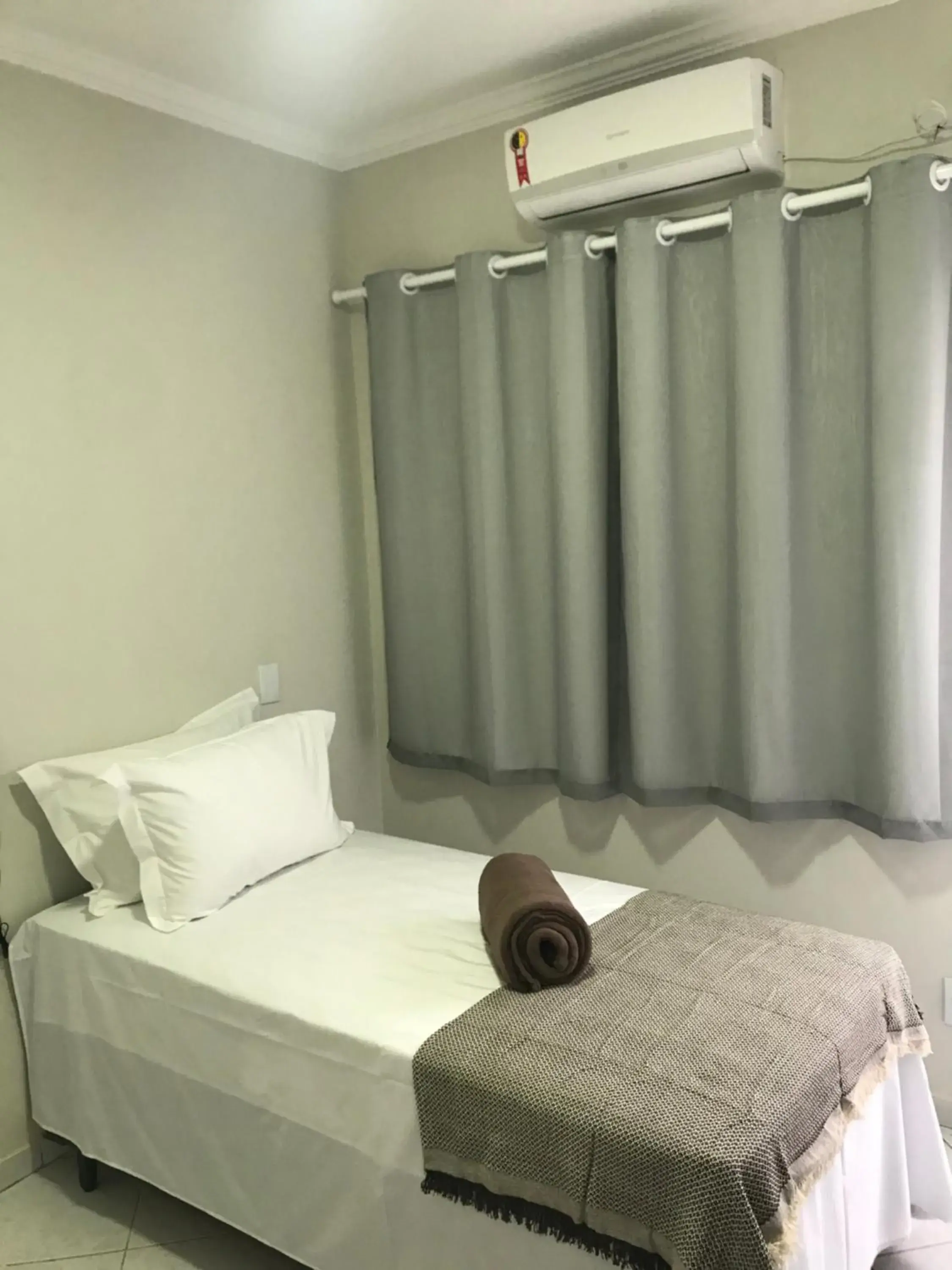Budget Single Room in HOTEL CASABLANCA Budget Single Room in HOTEL CASABLANCA