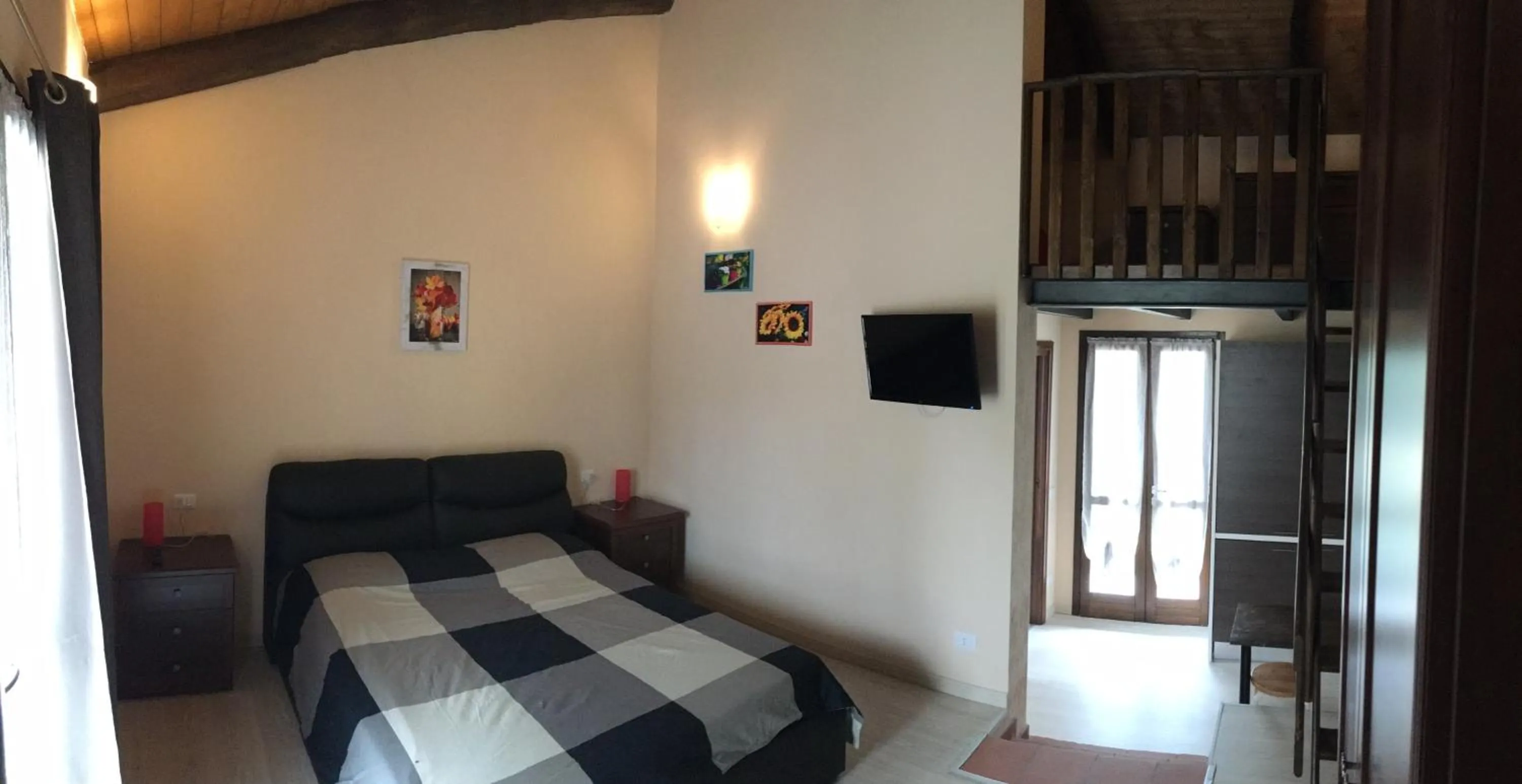 Photo of the whole room, Bed in The Green Guest House