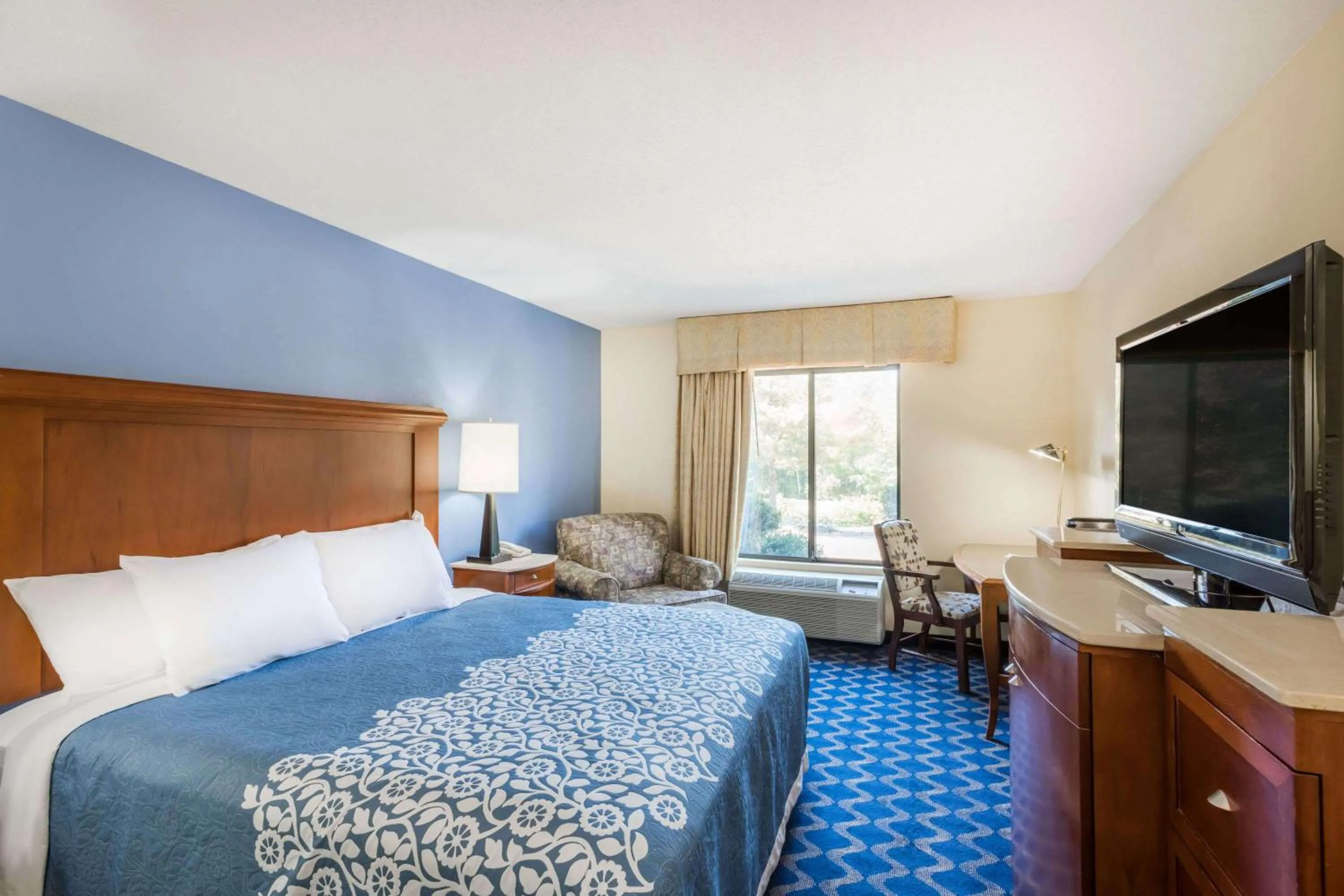 Photo of the whole room, Bed in Aderi Hotel Near Casino