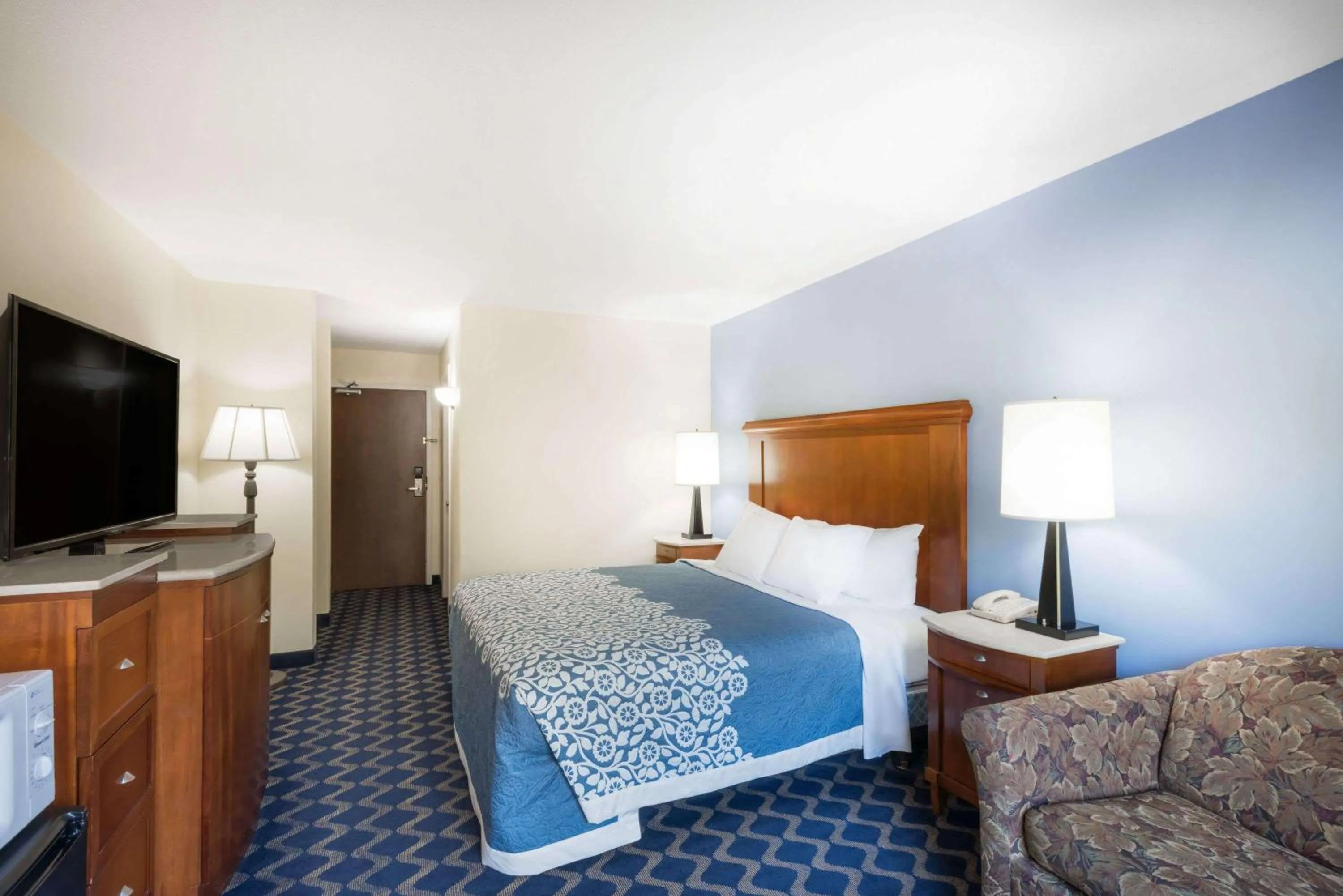 Photo of the whole room, Bed in Aderi Hotel Near Casino