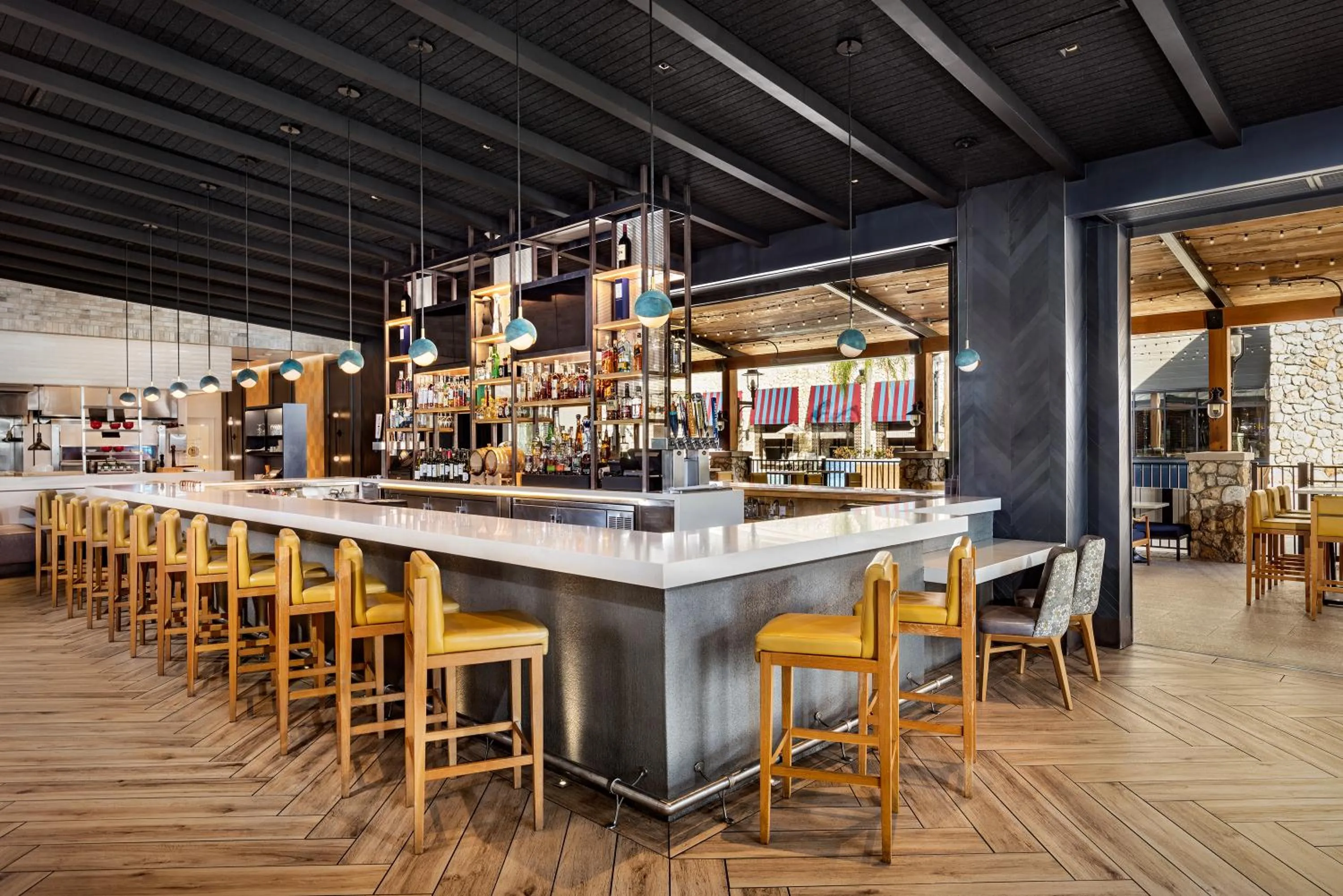 Lounge or bar in The Brownwood Hotel & Spa